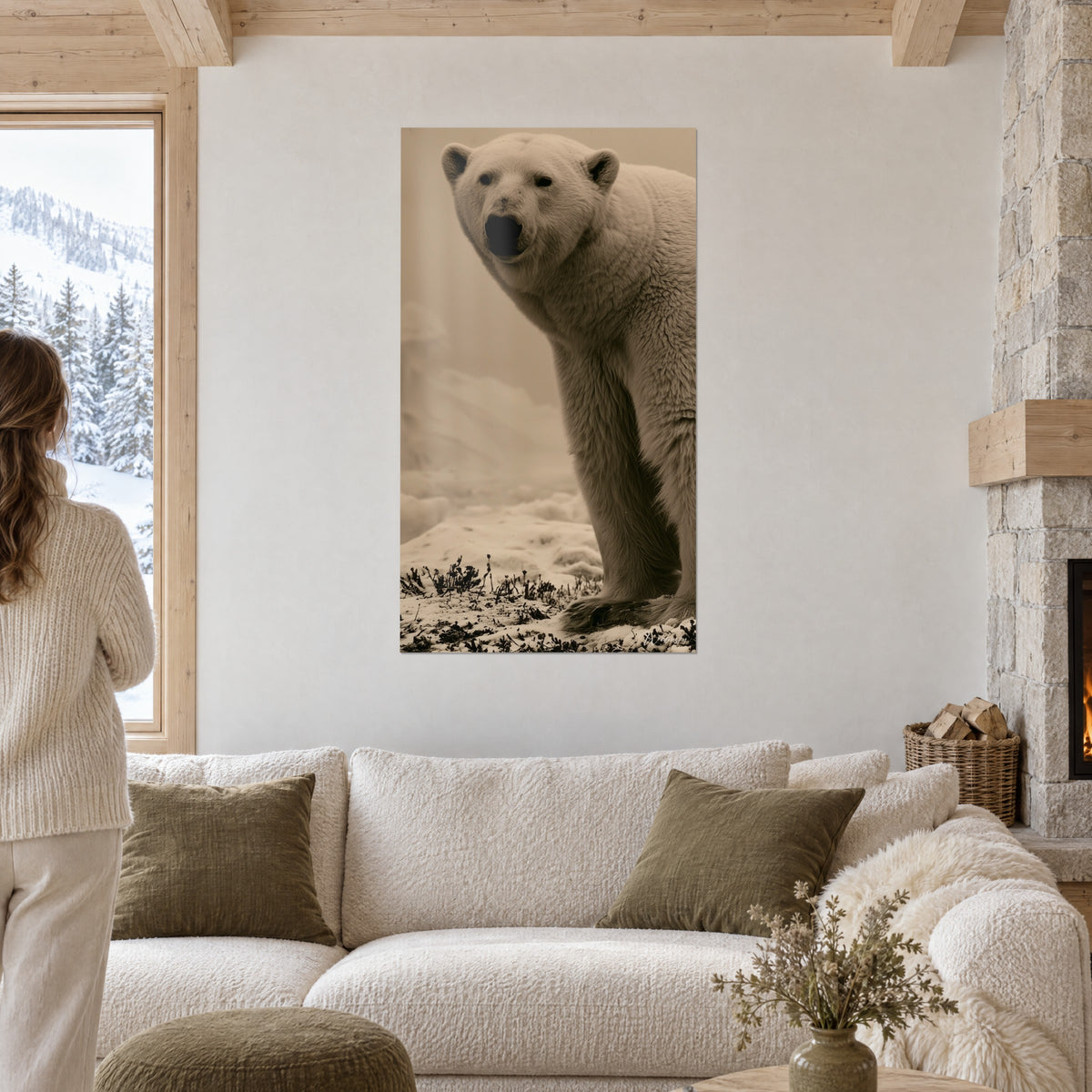 Ours polaire sépia et beige debout dans la brume, accroché au-dessus d'un lit dans une chambre claire