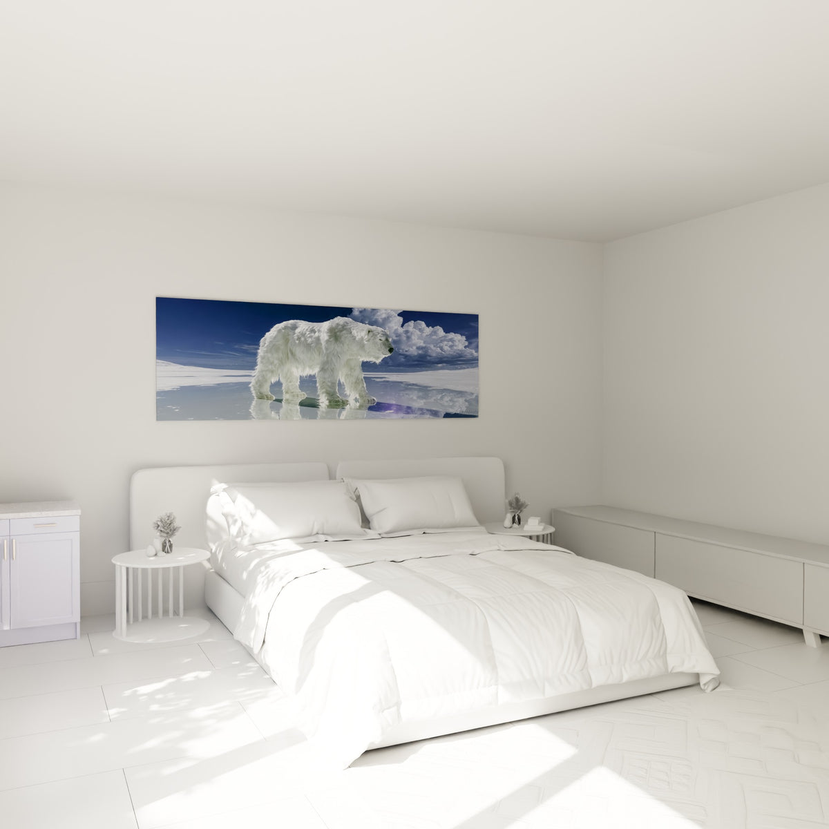 Silhouette d'ours polaire blanc et bleu sur la glace, accrochée au-dessus d'un lit dans une chambre claire