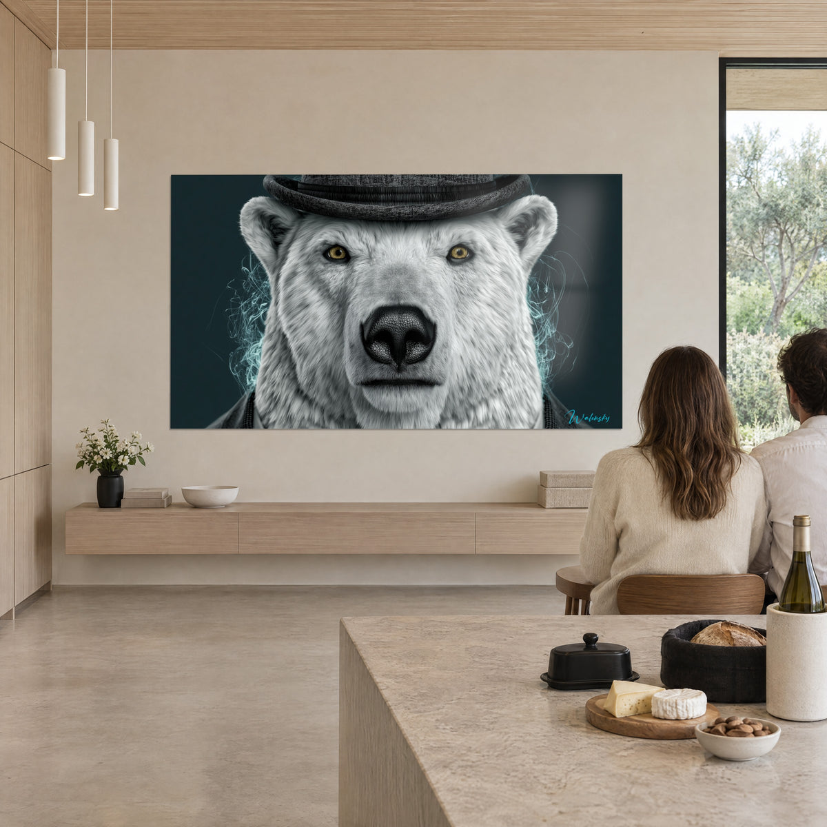Tableau ours polaire au chapeau melon gris, fumée turquoise de chaque côté, sur le mur d'une cuisine ouverte
