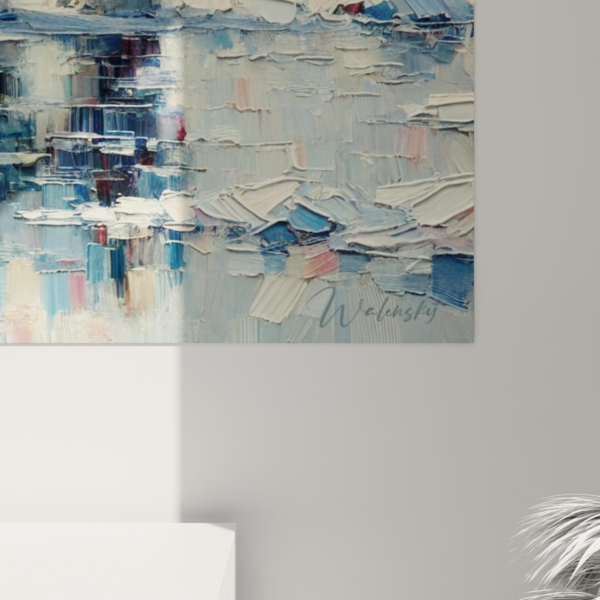 Empâtements épais en bleu pastel et fauve révélant la fourrure granuleuse de l'ours polaire sur la toile
