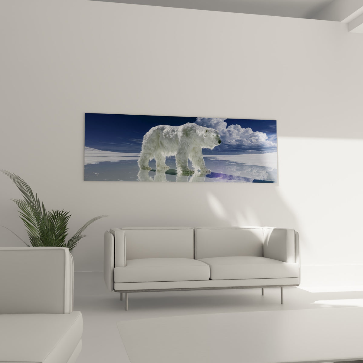 Marche de l'ours polaire blanc sur fond de nuages bleu marine, au-dessus d'un canapé dans un salon lumineux