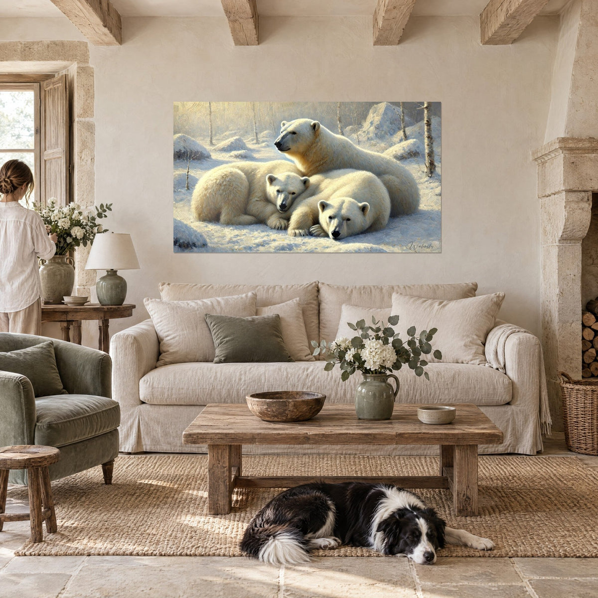 Gemälde Eisbärin, die sich an ihre Jungen schmiegt, cremeweiß und zartes Gold, liegender Collie, über einem Sofa in einem hellen Wohnzimmer