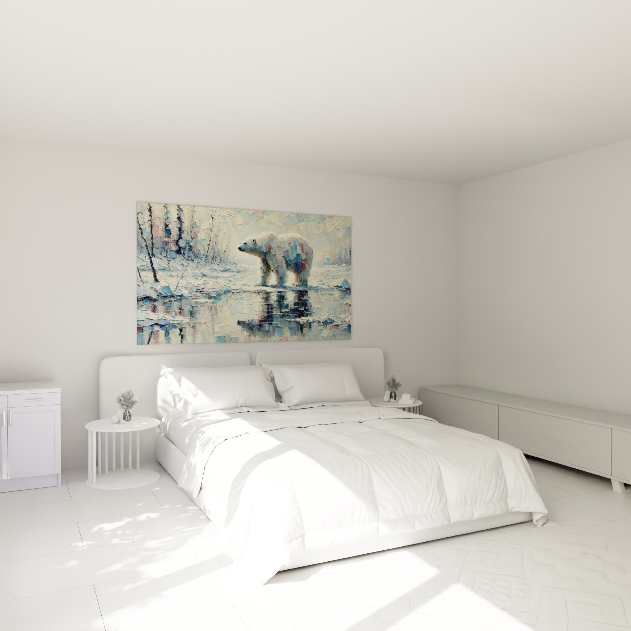 Ours polaire aux teintes anthracite et ocre se reflétant dans l'eau, au-dessus d'un lit dans une chambre claire
