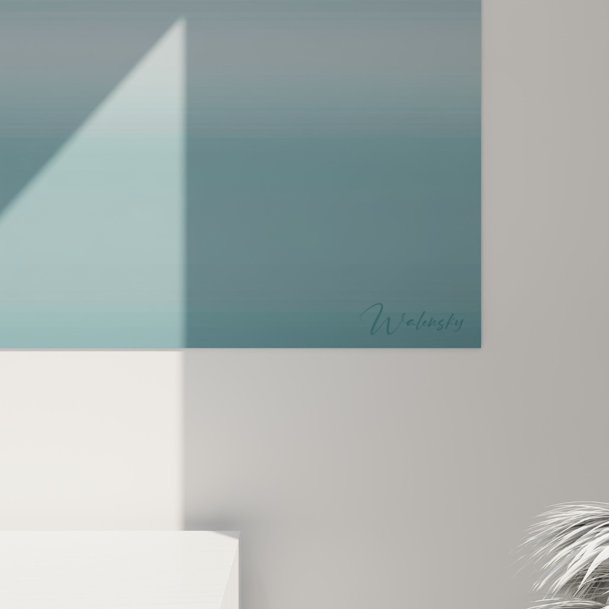 Empâtements subtils du pelage blanc et nuances bleu-gris de la brume visibles de près sur la toile accrochée