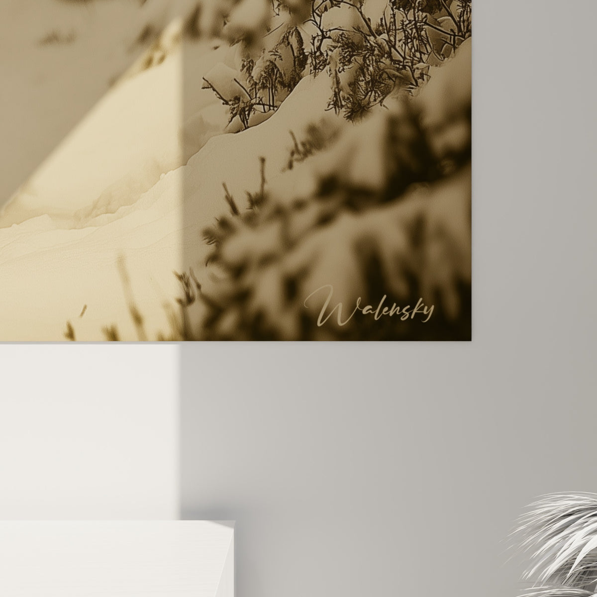 Détail du pelage crème et des nuances sépia de l'ours polaire, grain et texture de l'impression visibles de près