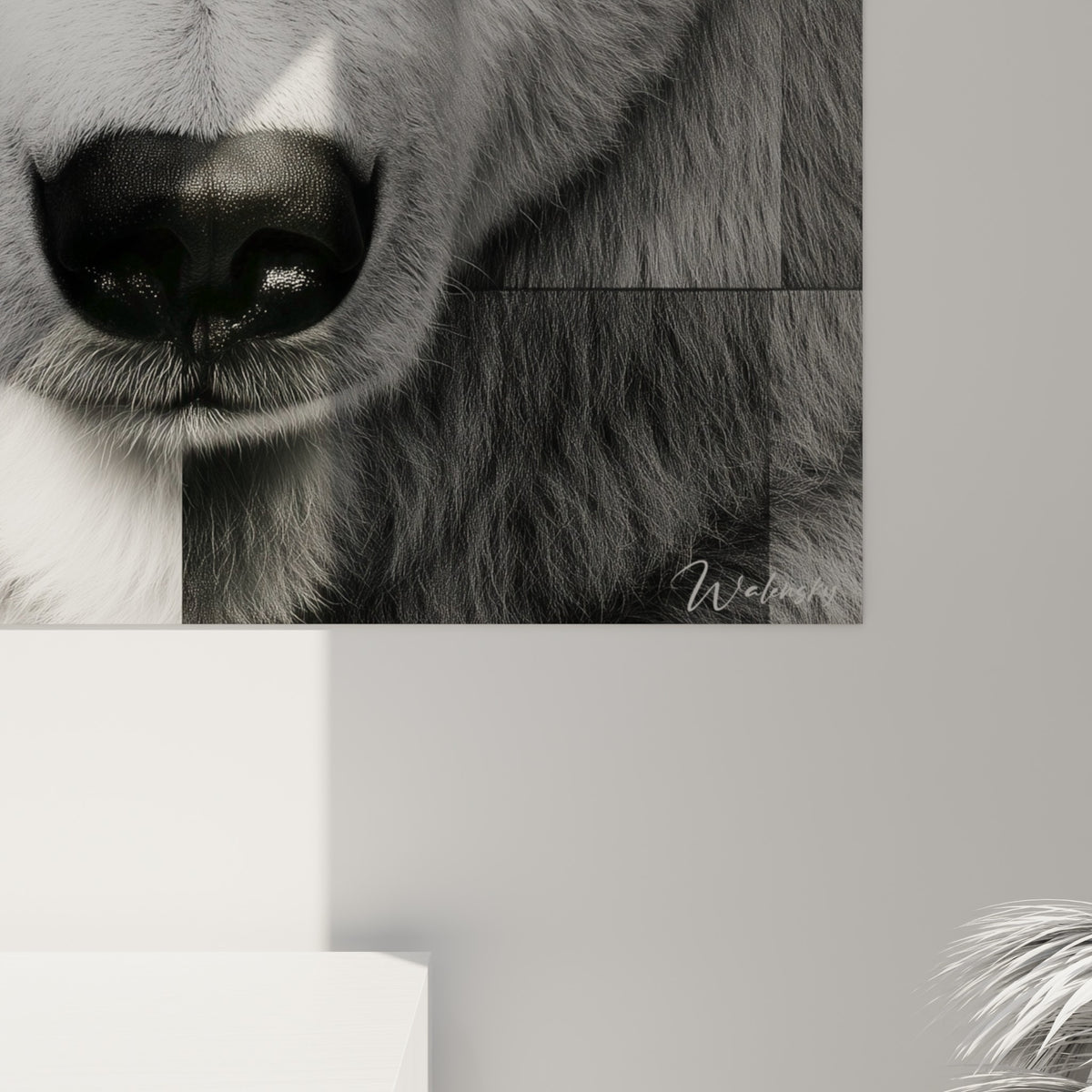 Détail du museau noir et de la fourrure blanche granuleuse de l'ours polaire, jeu de gris subtil