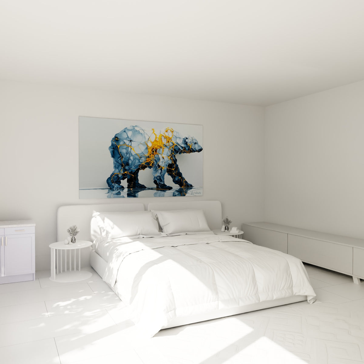 Silhouette d'ours polaire bleu marine et doré marbré, au-dessus d'un lit dans une chambre claire