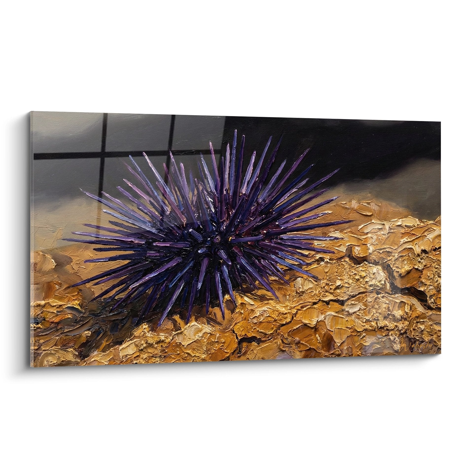 Violettes Seeigel-Gemälde mit ausstrahlenden Stacheln auf strukturierten goldenen Felsen, realistische Meeresmalerei