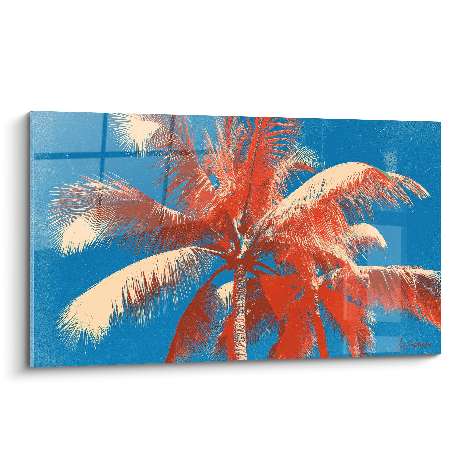 Palmier vu en contre-plongée aux palmes corail et crème sur fond bleu marine graphique