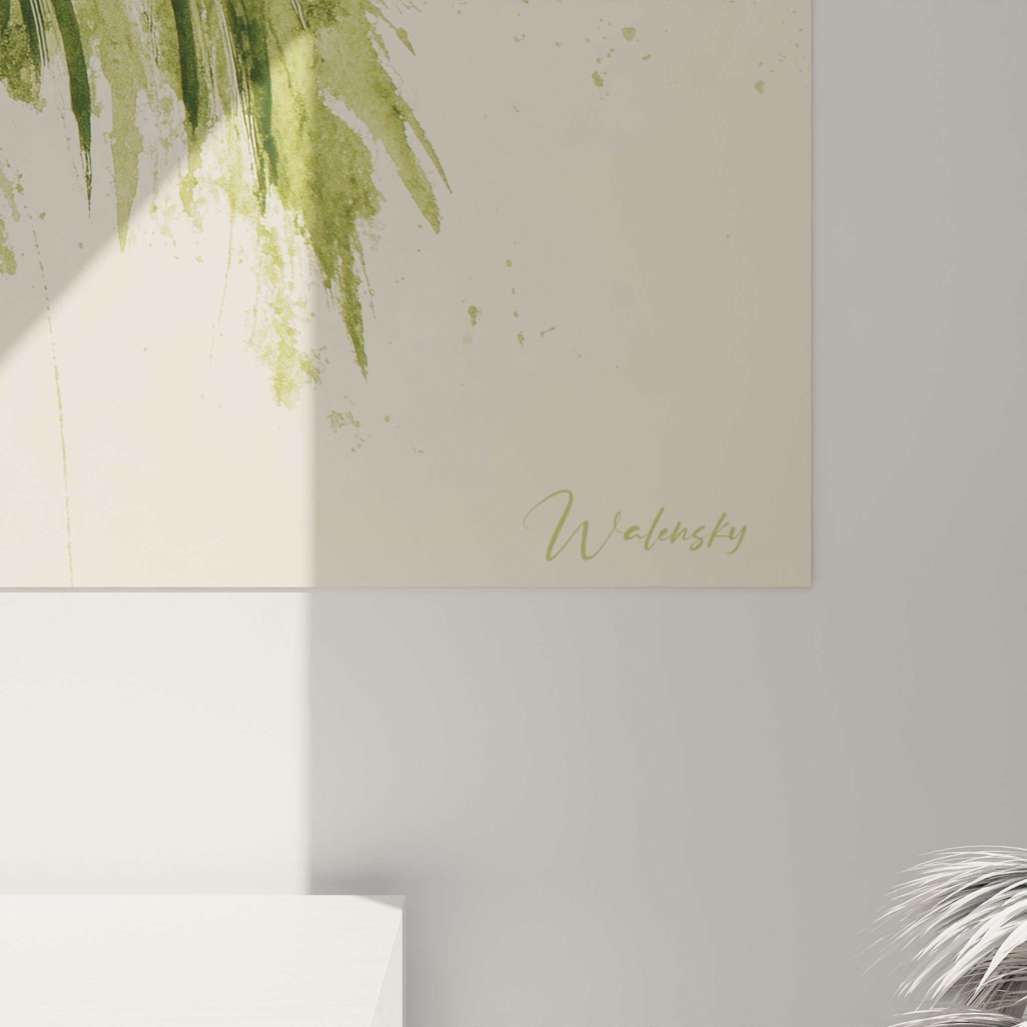 Détail des touches vertes et coulures d'aquarelle du palmier révélant le grain de la toile