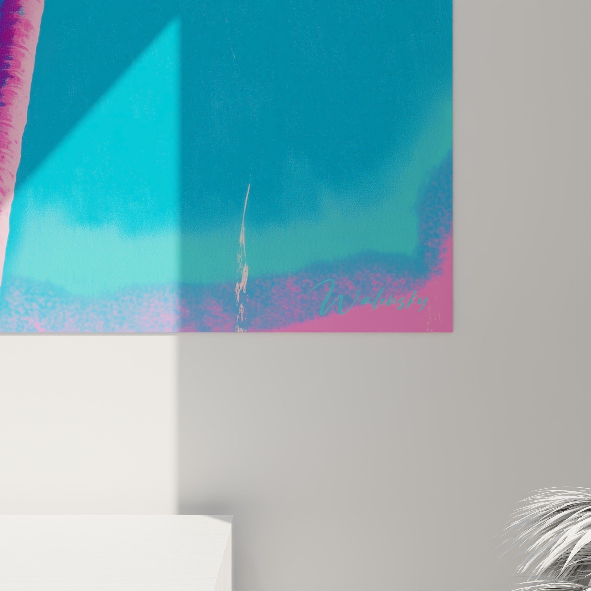 Détail des palmes turquoise et magenta montrant le grain et les nuances de couleurs entremêlées