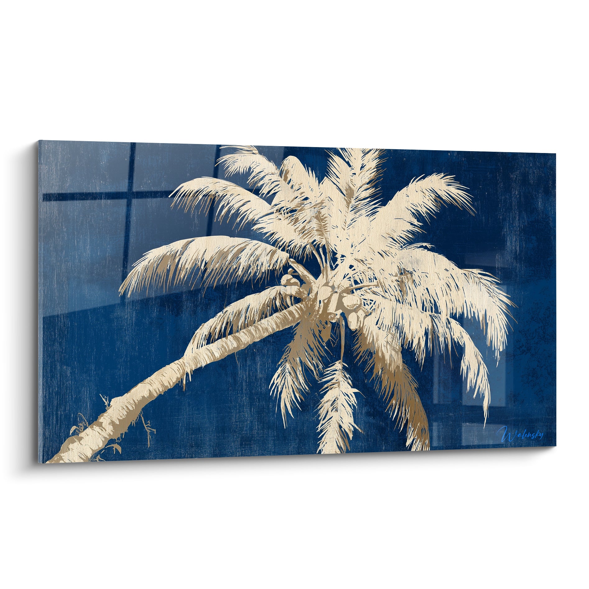 Palmier doré incliné sur fond bleu marine texturé, feuillage stylisé et lumineux