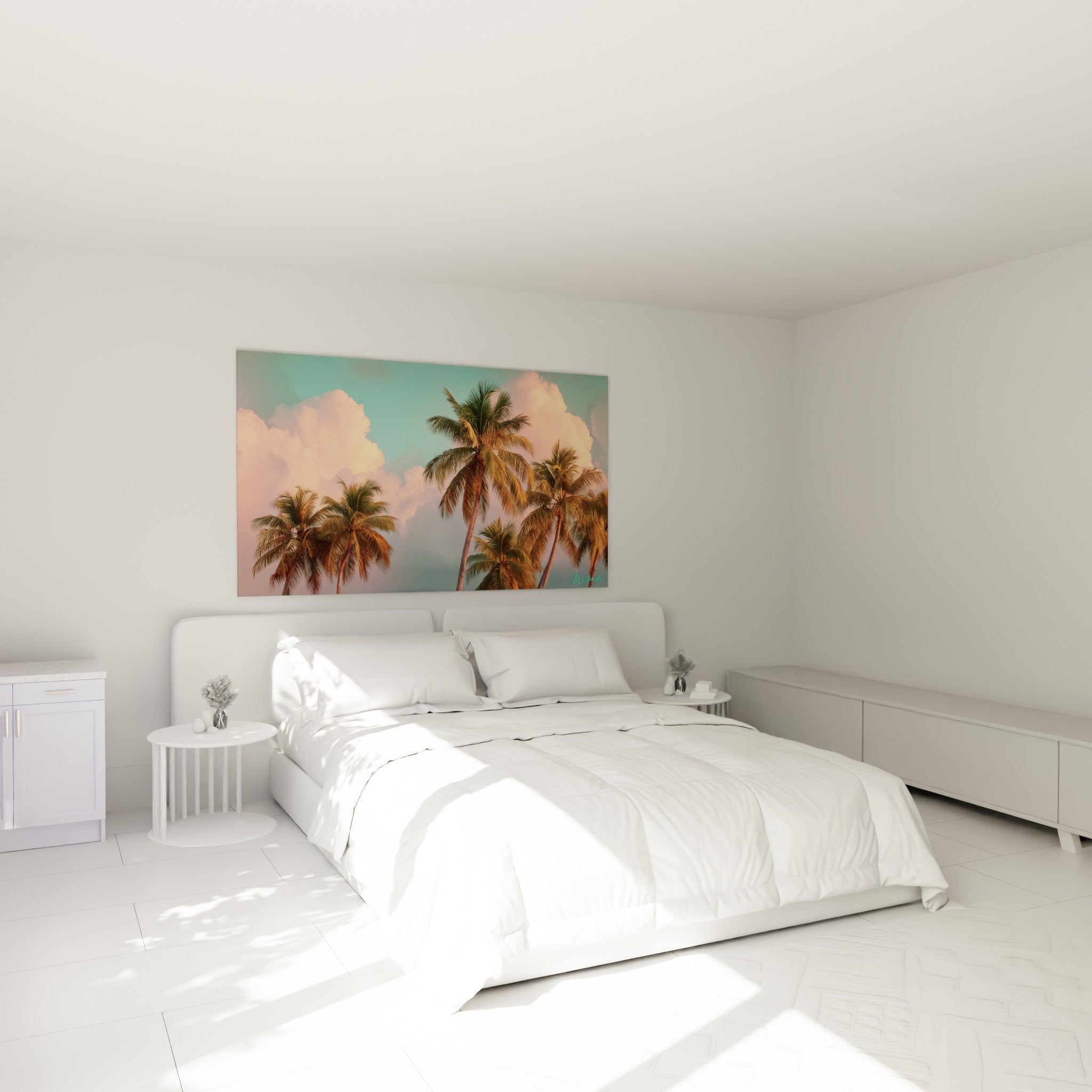 Palmiers turquoise et rose accrochés au-dessus d'un lit dans une chambre claire