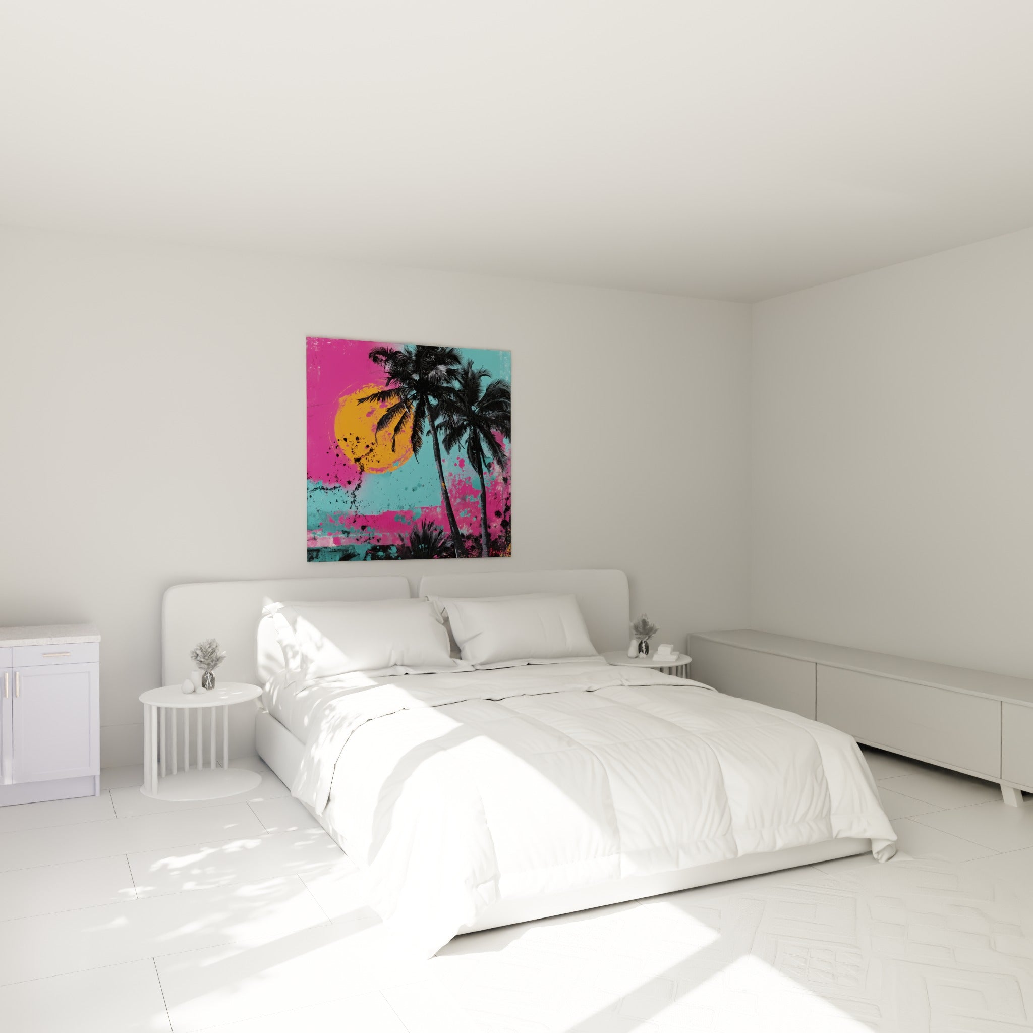 Silhouettes de palmiers noirs et soleil orangé sur fond turquoise, accrochées au-dessus d'un lit dans une chambre claire