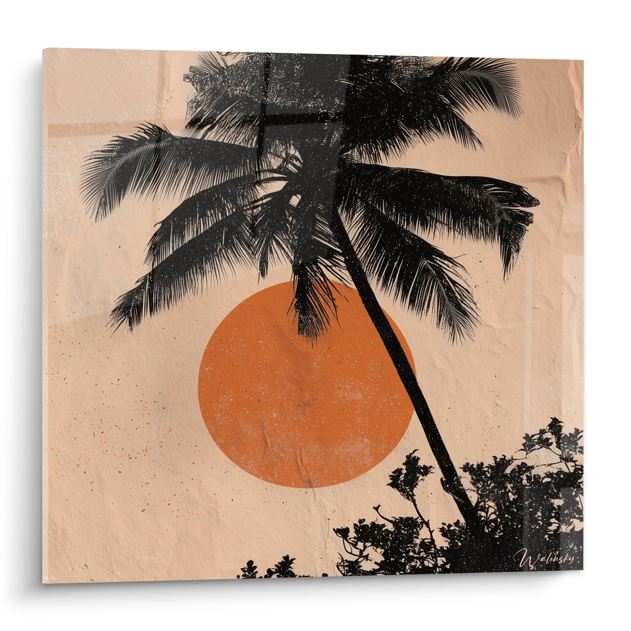 Palmier noir se déploie devant un grand disque orangé sur fond beige texturé rétro