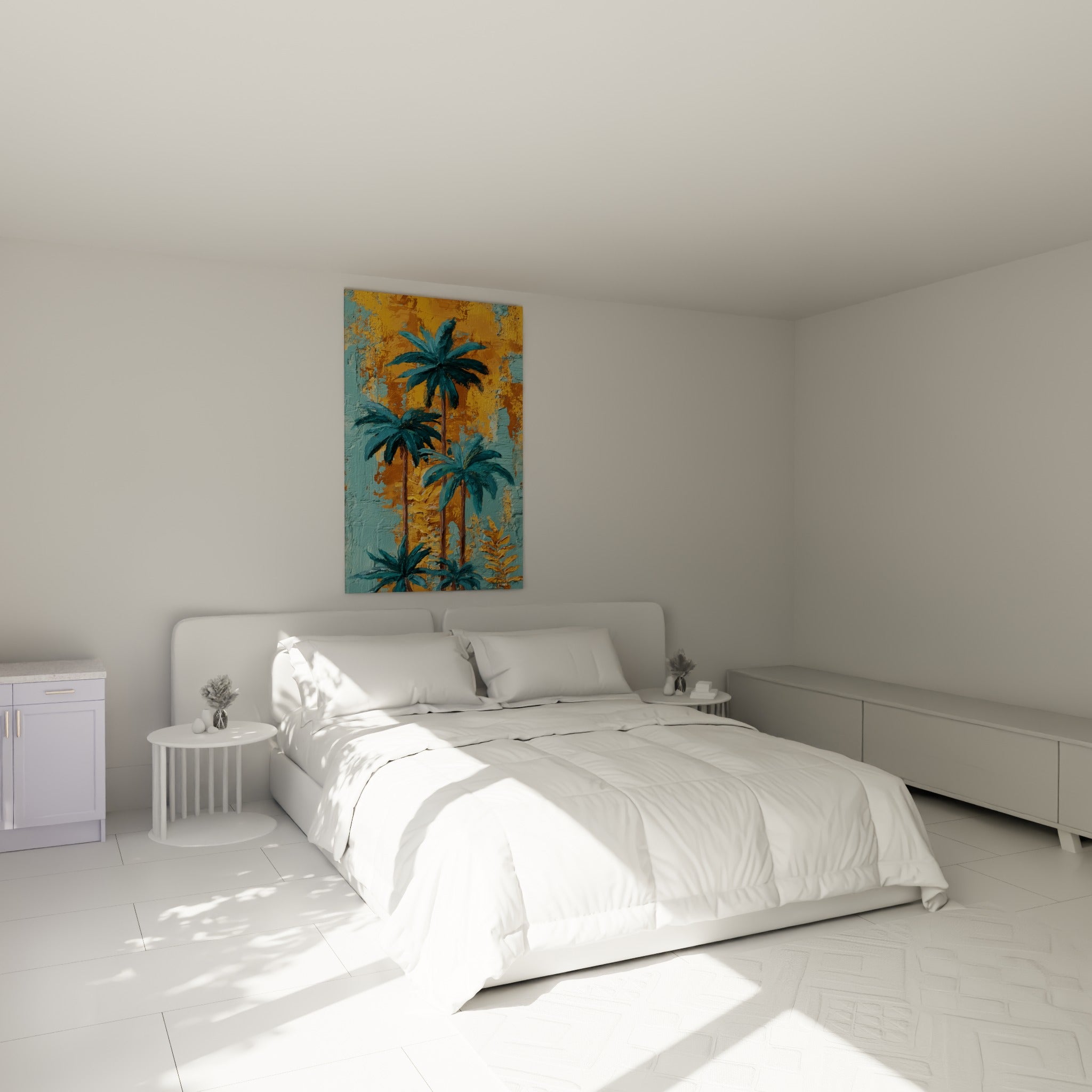 Palmiers doré et bleu pétrole peints au couteau, accrochés au-dessus d'un lit dans une chambre claire