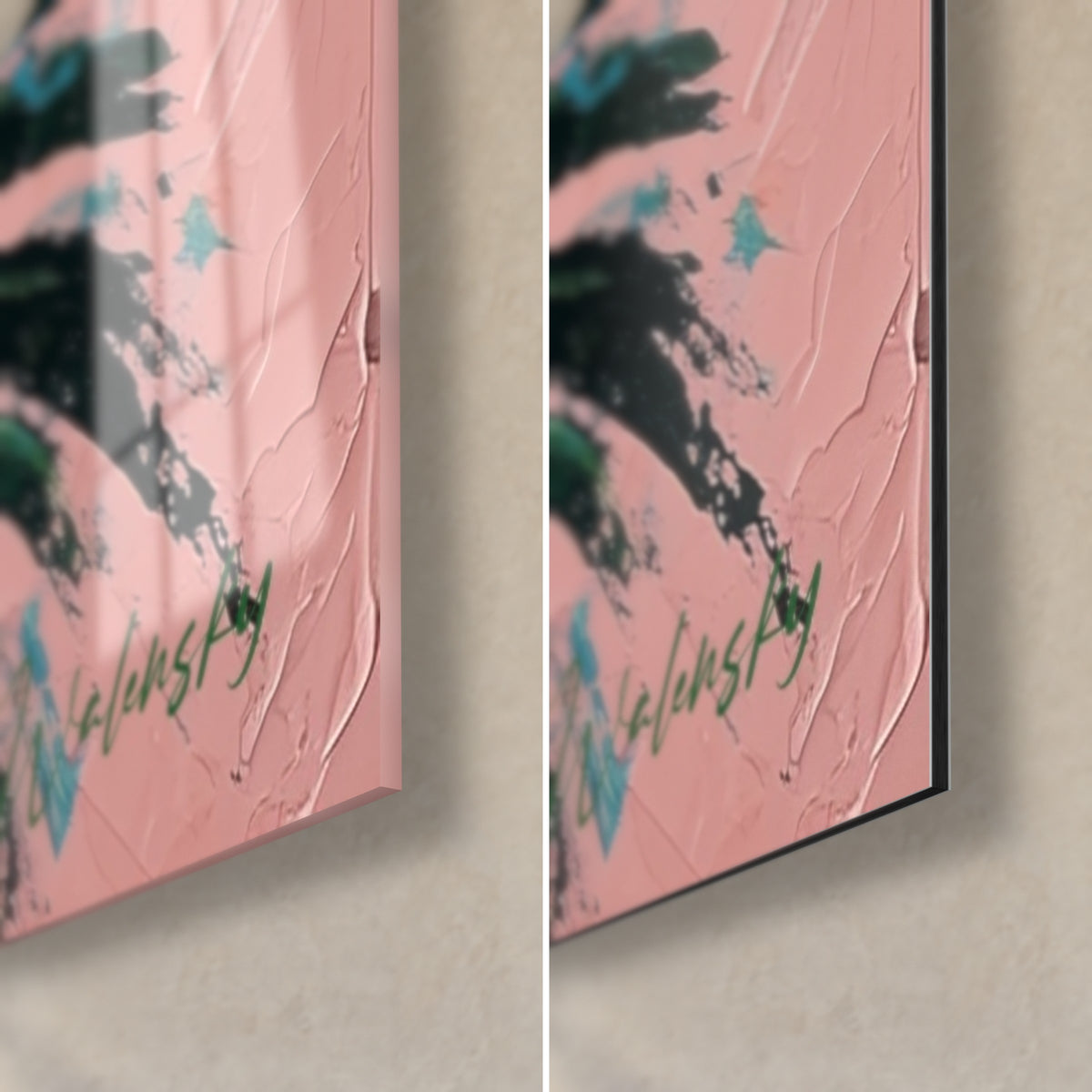 Tableau feuilles de palmier vert et bleu sur rose pâle, coin bas droit : verre acrylique brillant à gauche, alu Dibond mat à droite, tranche 3 mm