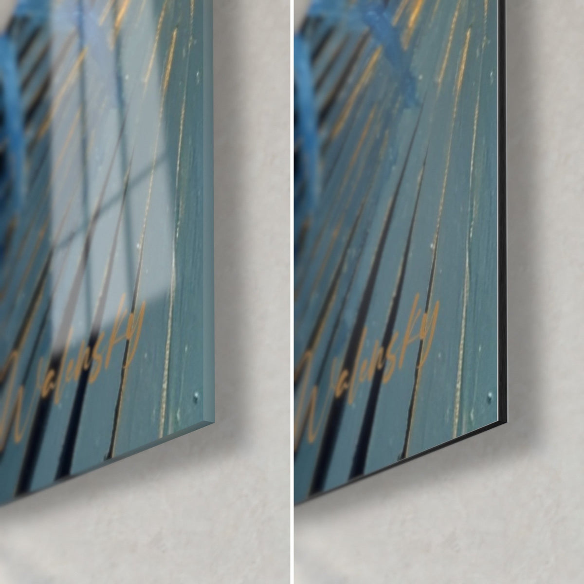 Wall art with turquoise and gold fan leaves, lower right corner: glossy acrylic glass on the left, matte black Dibond on the right