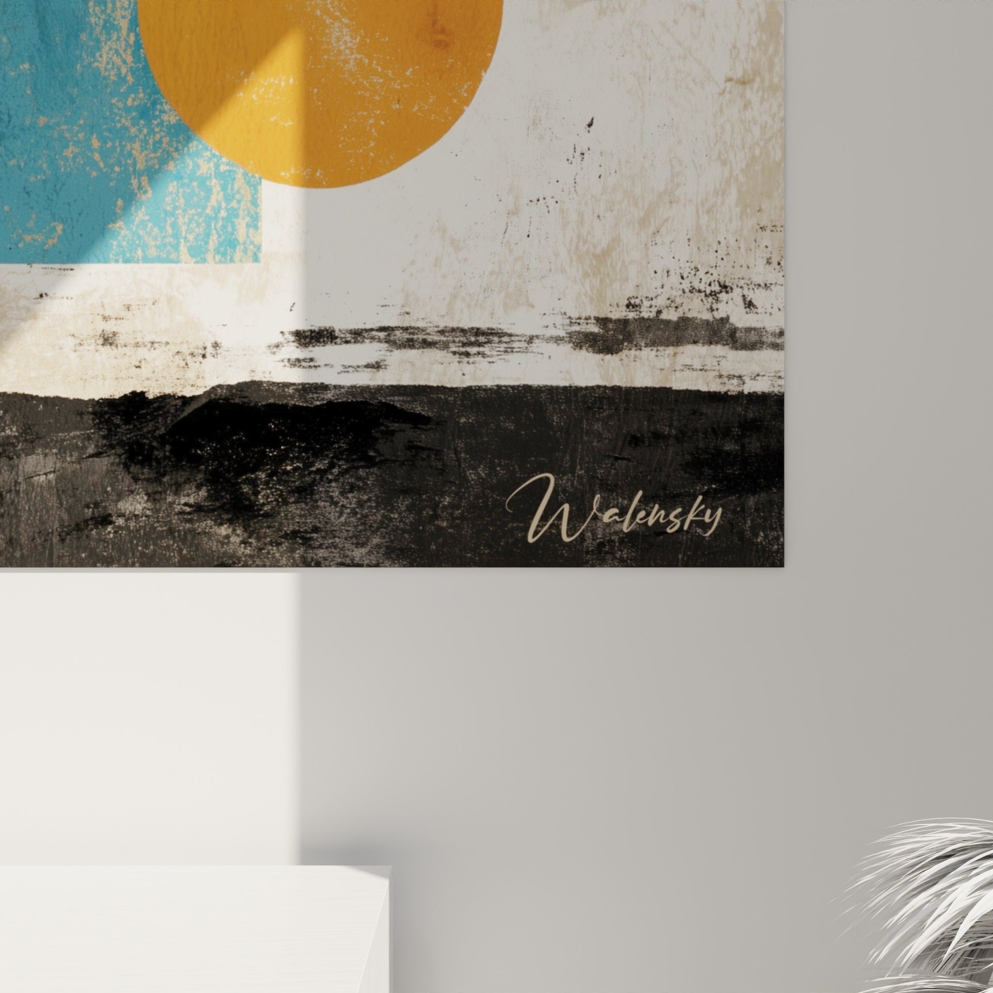 Grain et coulures visibles sur la toile où se rencontrent le bleu pétrole, l'ocre brûlé et le noir de la palme