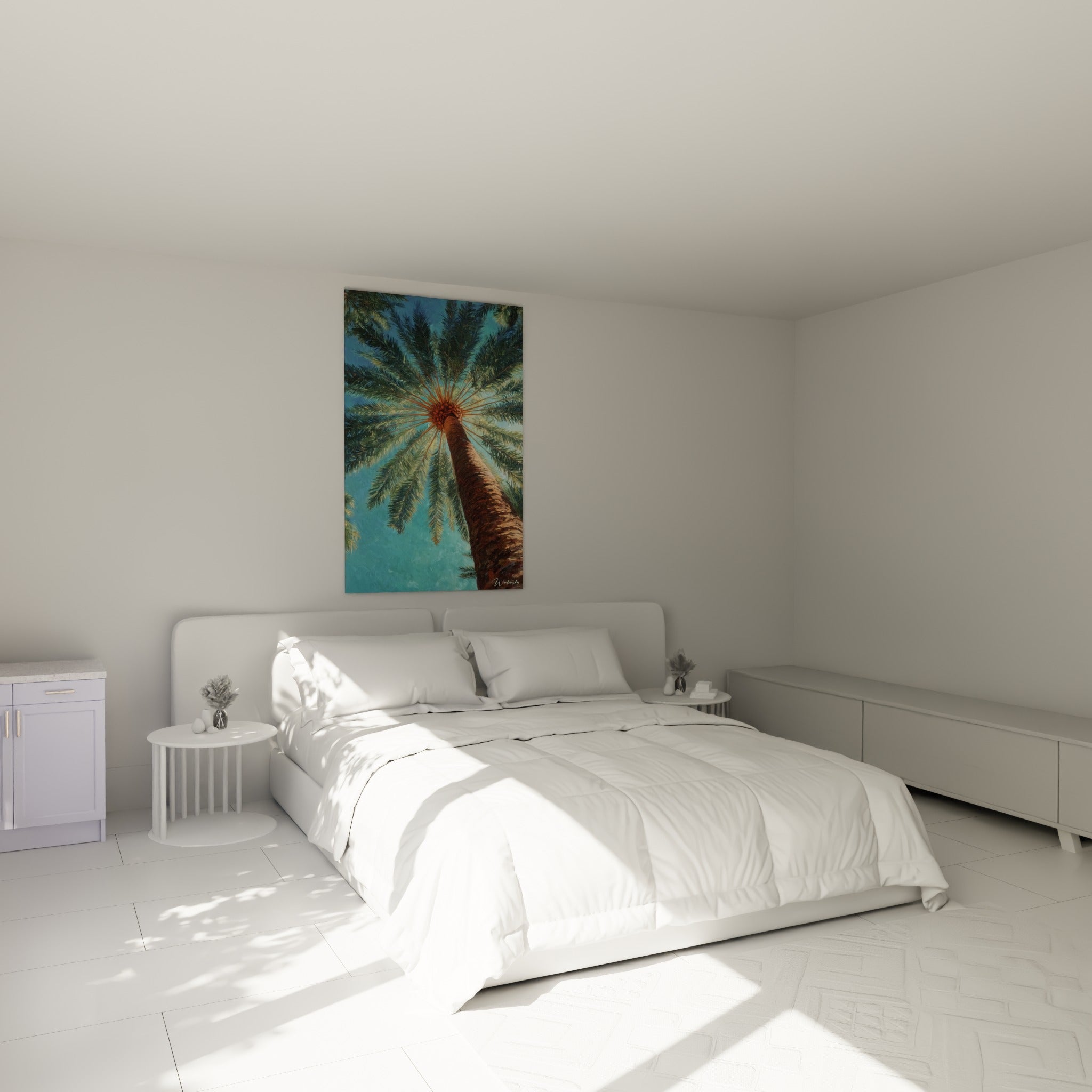 Palmes vertes et tronc brun cuivré du tableau accroché au-dessus d'un lit dans une chambre claire
