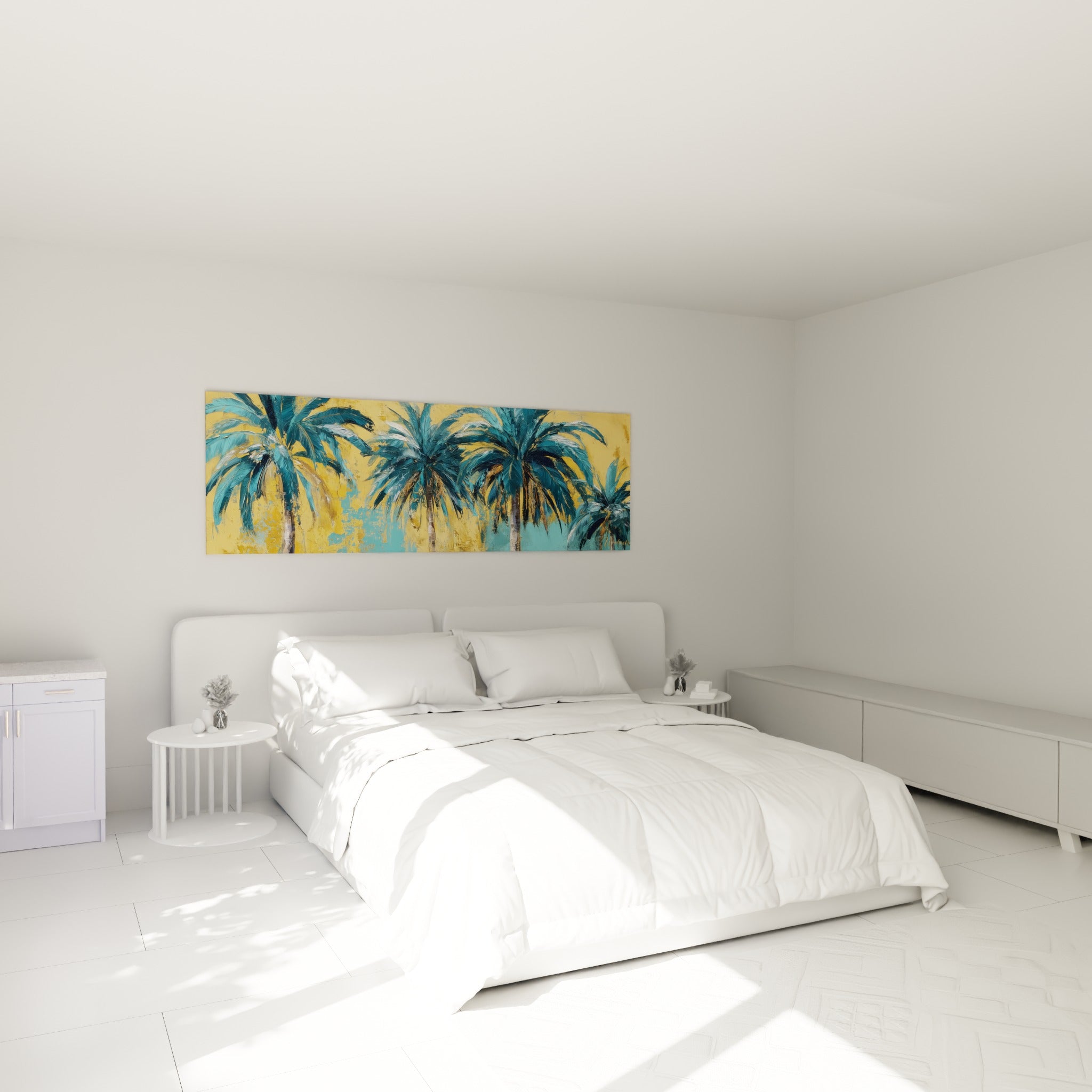 Quatre palmiers bleu marine et dorés se déploient au-dessus d'un lit dans une chambre claire