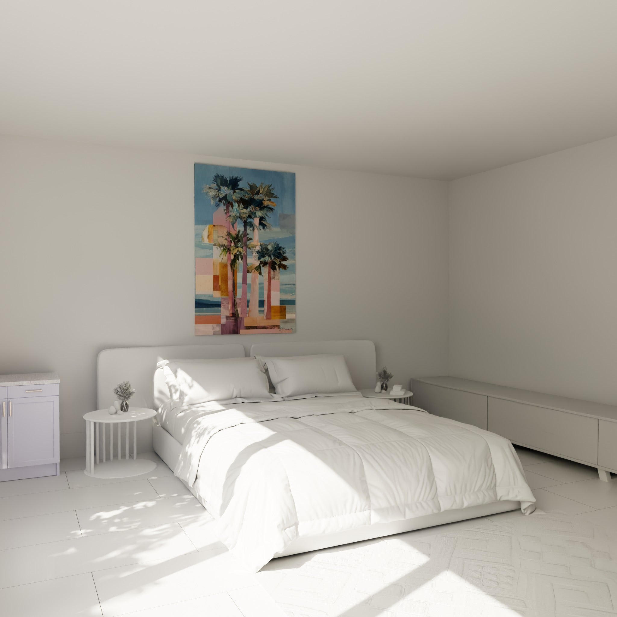 Palmiers bleu pétrole et rose poudré au-dessus d'un lit dans une chambre claire et lumineuse