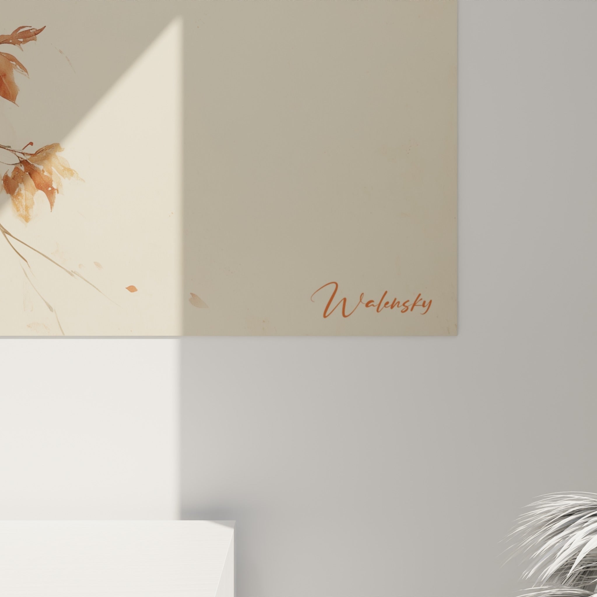 Détail du pinceau sur les feuilles terracotta et le pelage anthracite du panda accroché au mur