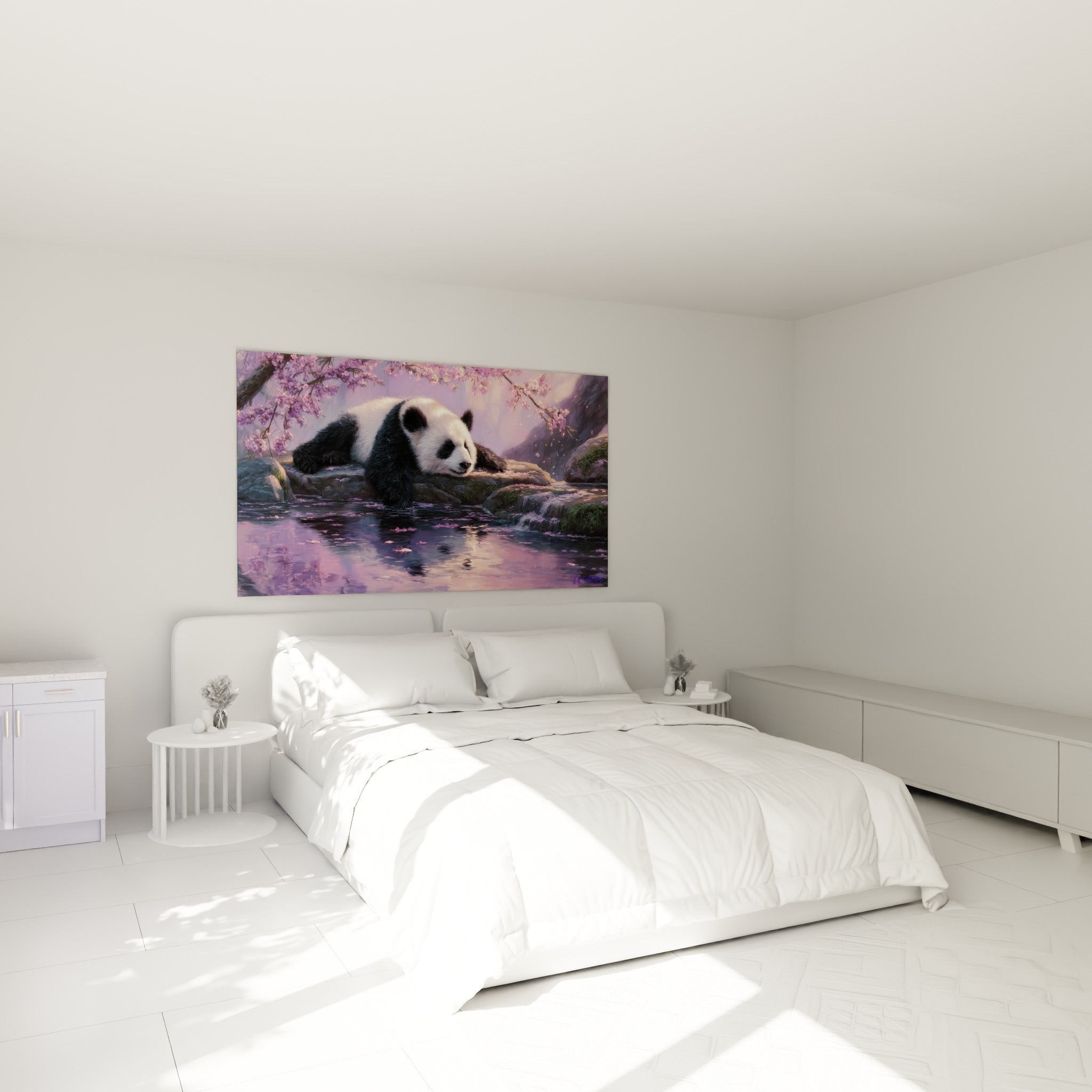 Panda assoupi entre rose poudré et mauve profond, accroché au-dessus d'un lit dans une chambre claire