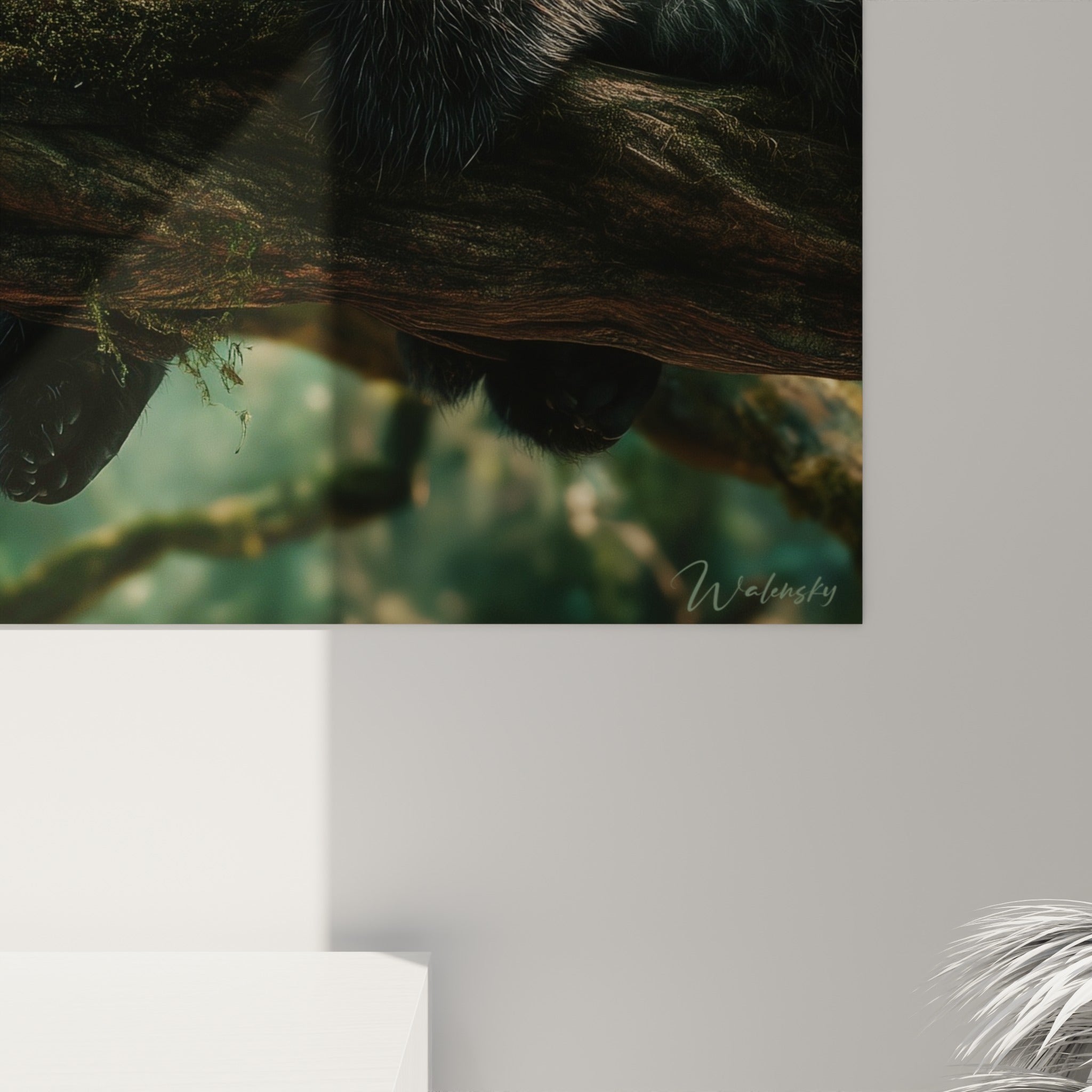 Détail du pelage panda où se mêlent noir profond, blanc éclatant et reflets dorés de la lumière