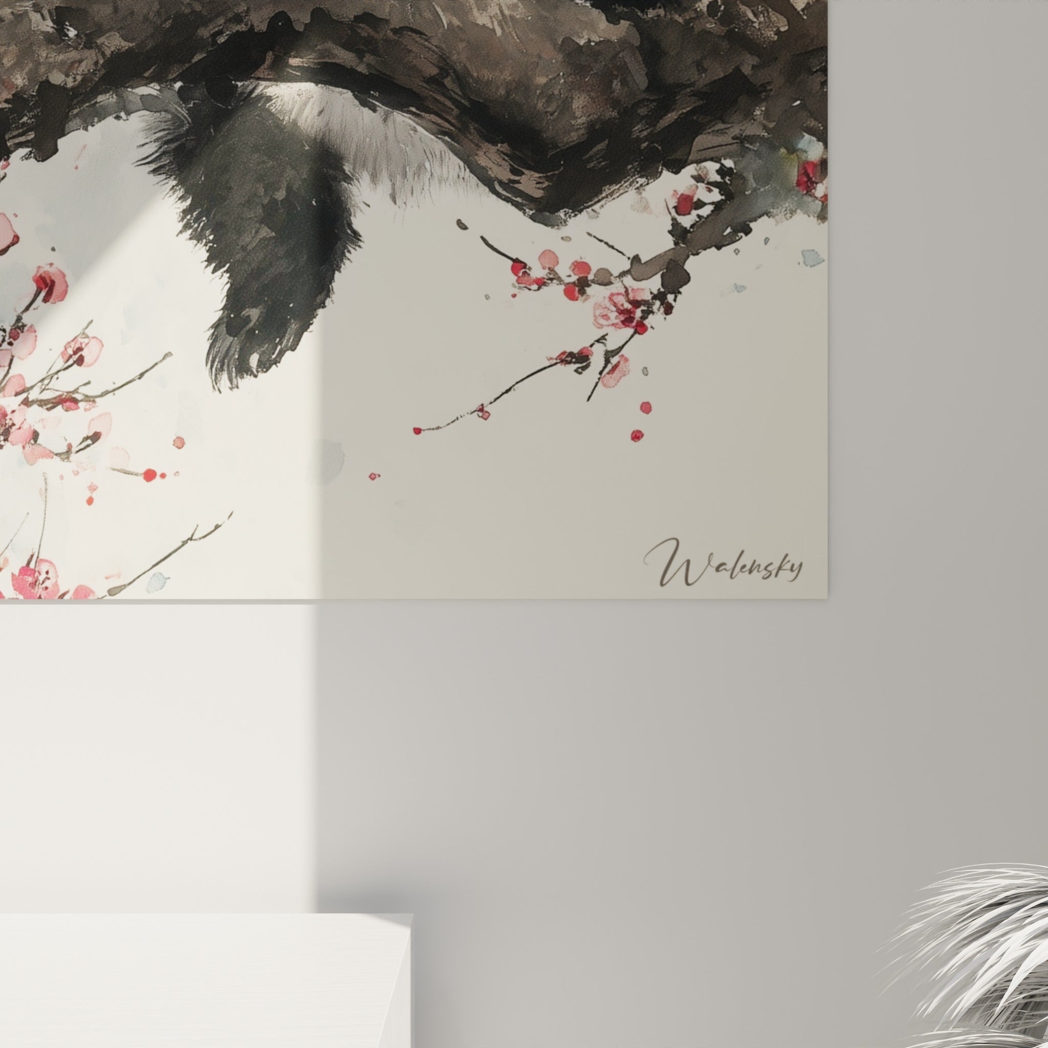 Empâtements noirs et coulures d'encre sur le pelage du panda, pétales rouges éclatants en gros plan sur la toile