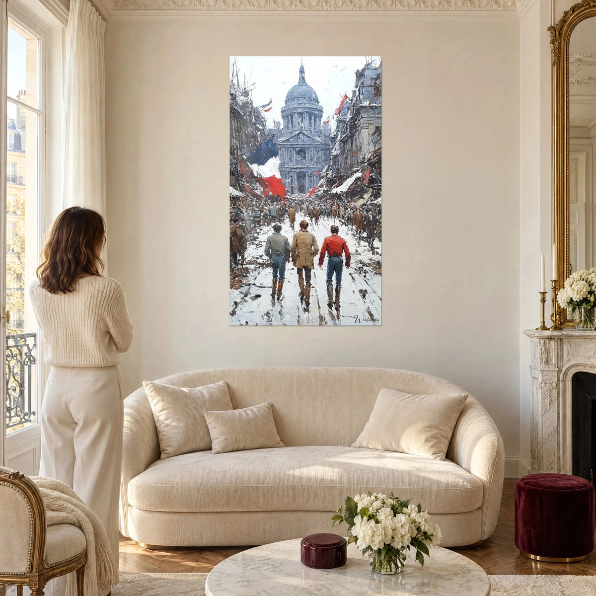 Quadro cupola del Pantheon in fondo a una strada innevata, bandiera blu bianca rossa, donna di spalle, sopra un divano in un soggiorno luminoso