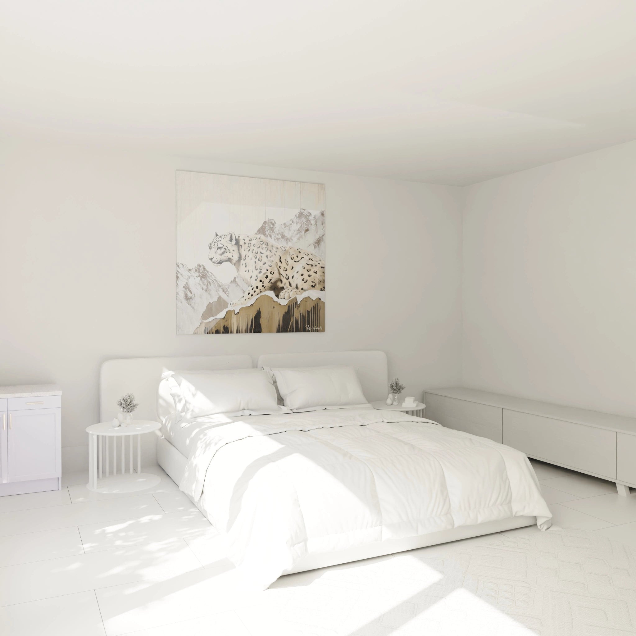 Tableau panthère des neiges Walensky accroché au mur dans une chambre blanche moderne et lumineuse
