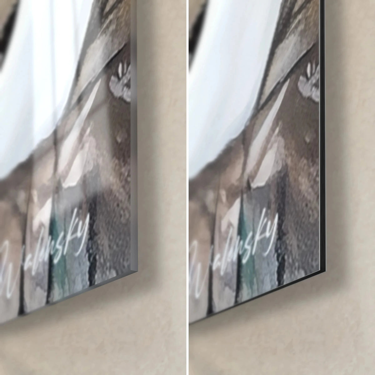 Wall art mountain cat, bottom right corner: glossy acrylic glass on the left, matte grey Dibond aluminum on the right, white signature and 3 mm edge
