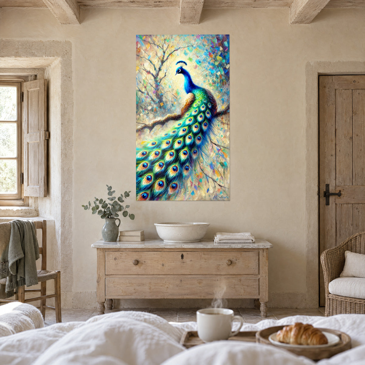 Schilderij vogel met kobaltblauwe ogen omrand door goudgele oker, crèmekleurige achtergrond bezaaid met confetti, boven een bed in een lichte slaapkamer