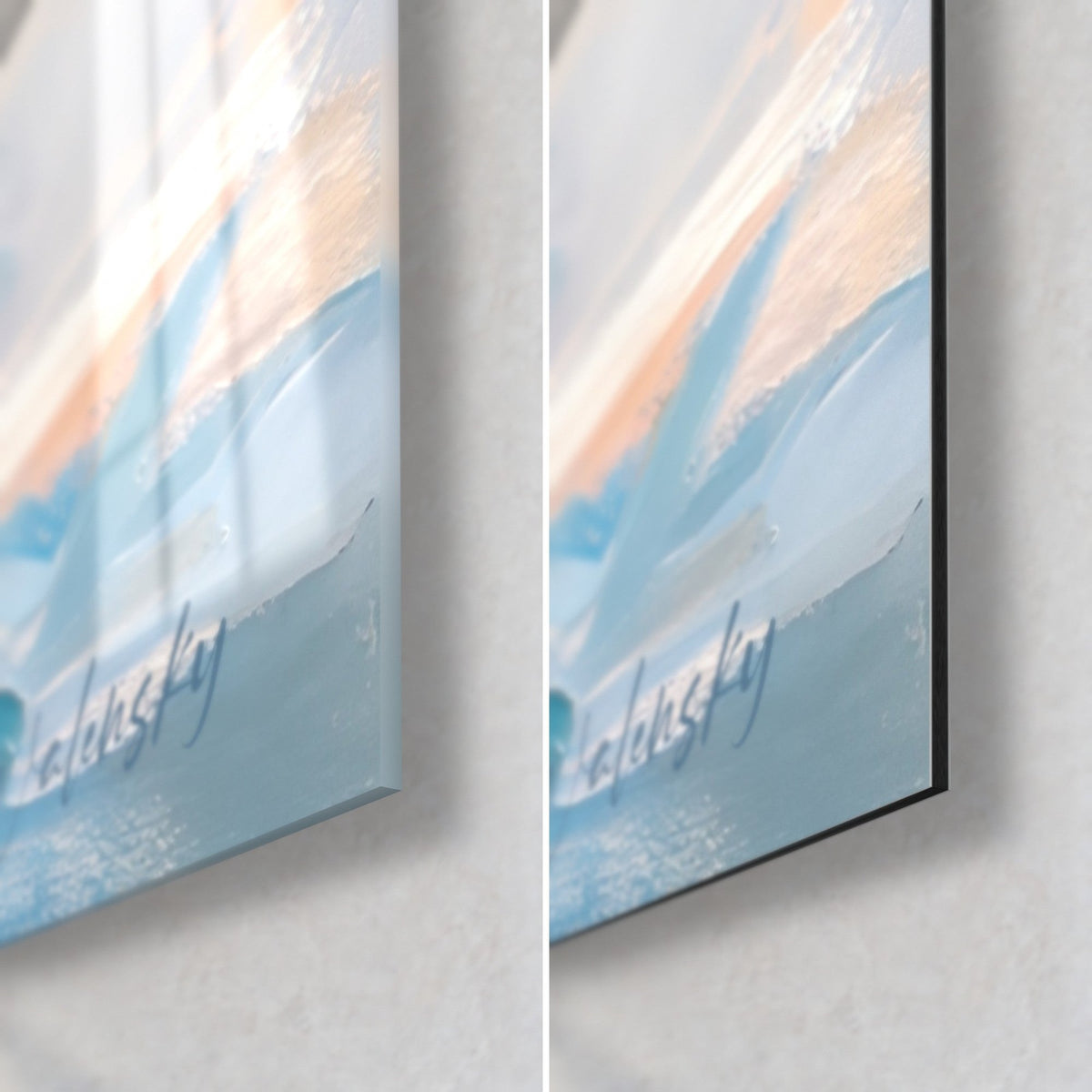 Schilderij verenkleed in turquoise en perzik, rechtsonder: glanzend acrylglas links, mat Dibond rechts, 3 mm dikte