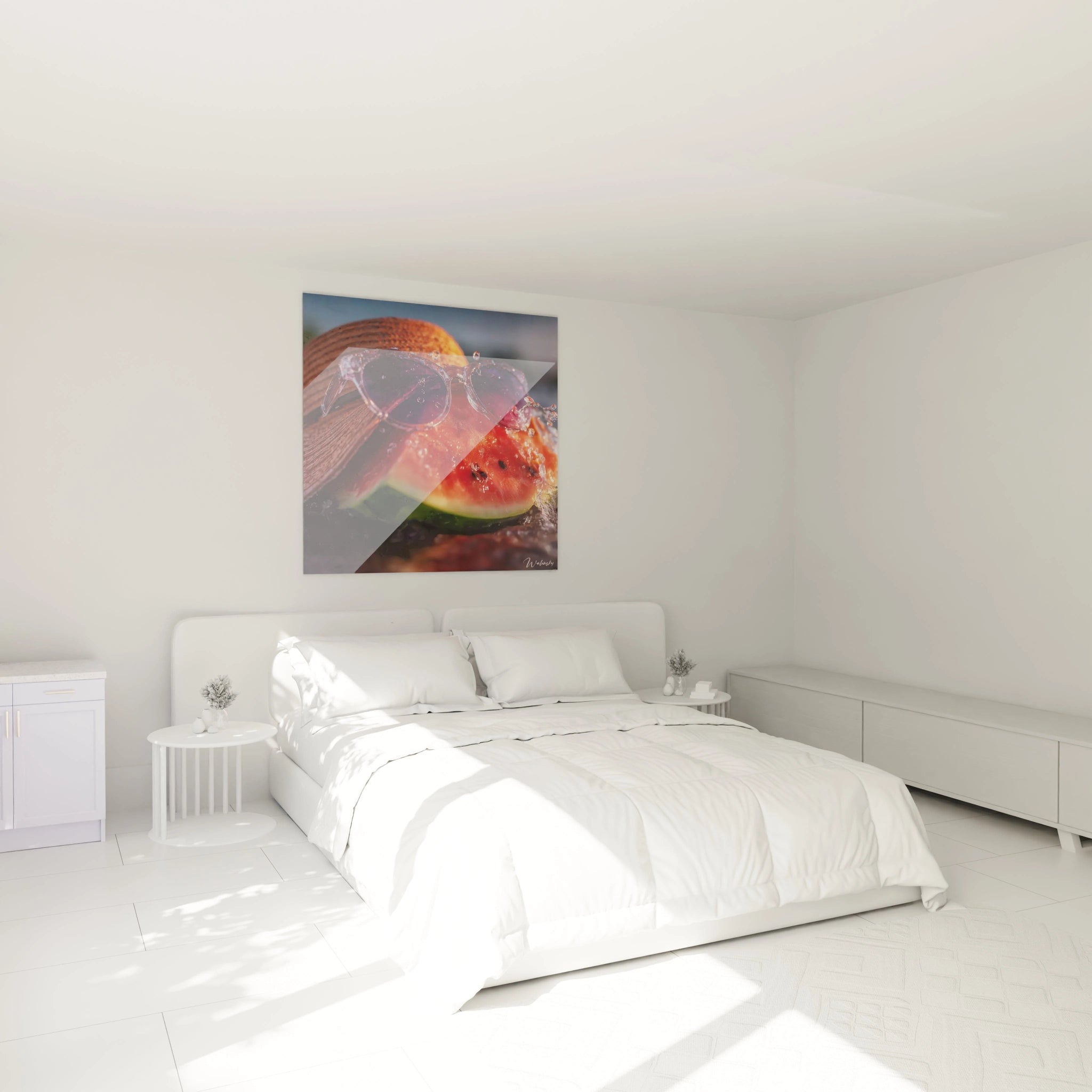tableau pastèque design Walensky accroché au dessus du lit blanc dans une chambre minimaliste et lumineuse