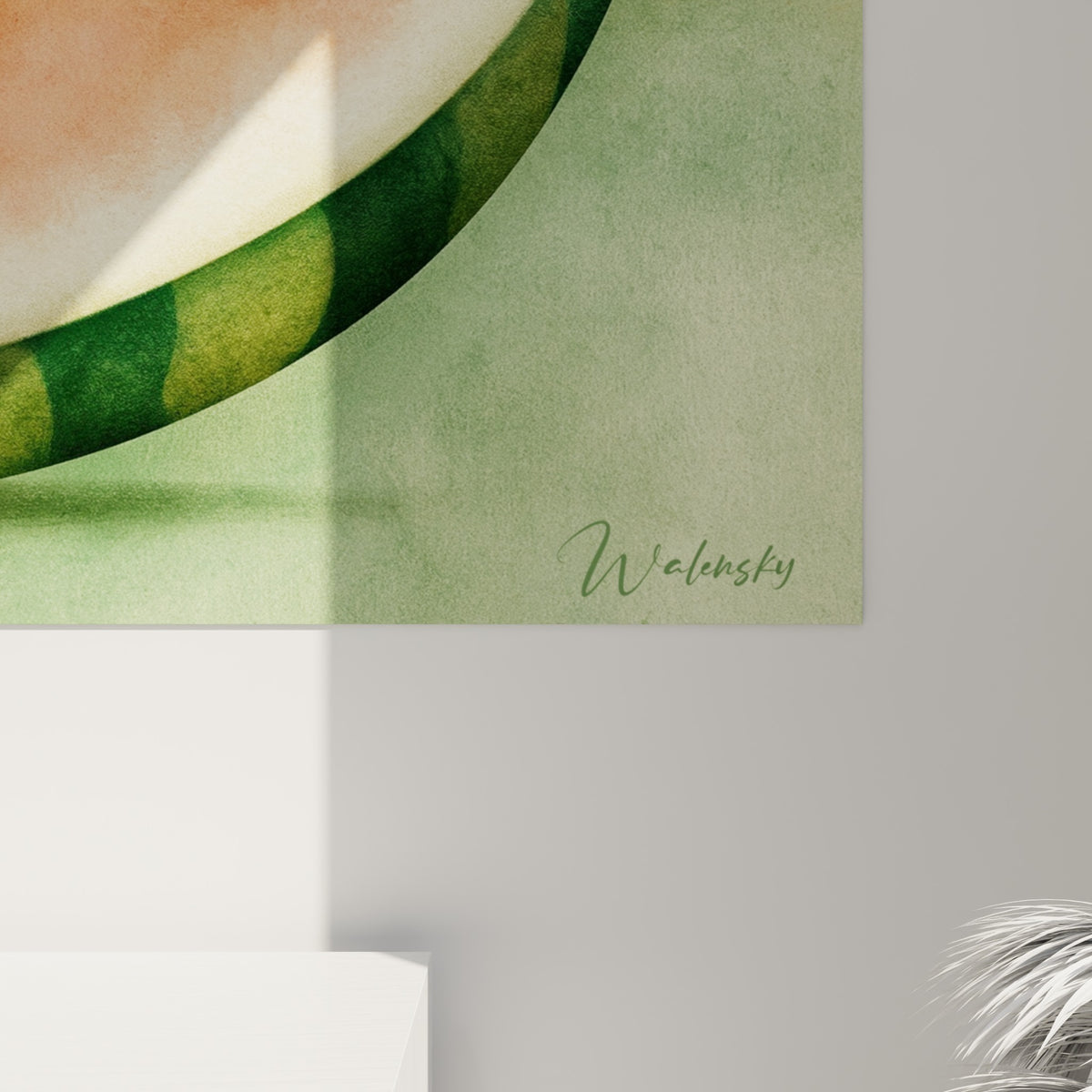 Détail rapproché de la pastèque montrant le grain aquarelle, pépins bordeaux et dégradé corail-orangé
