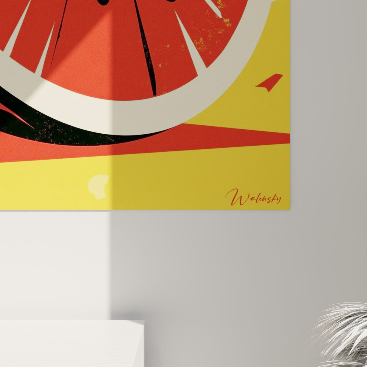 Détail de la tranche de pastèque montrant la texture grainée rouge et le grain de l'impression jaune