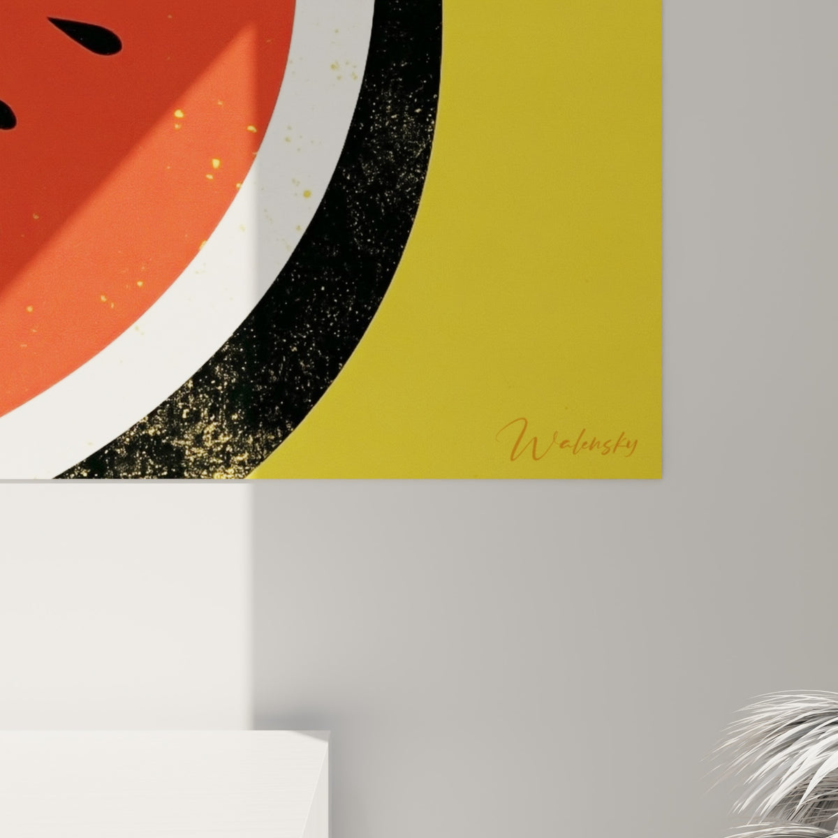 Grain de la toile révélant le rouge intense et les éclaboussures dorées de la pastèque illustrée