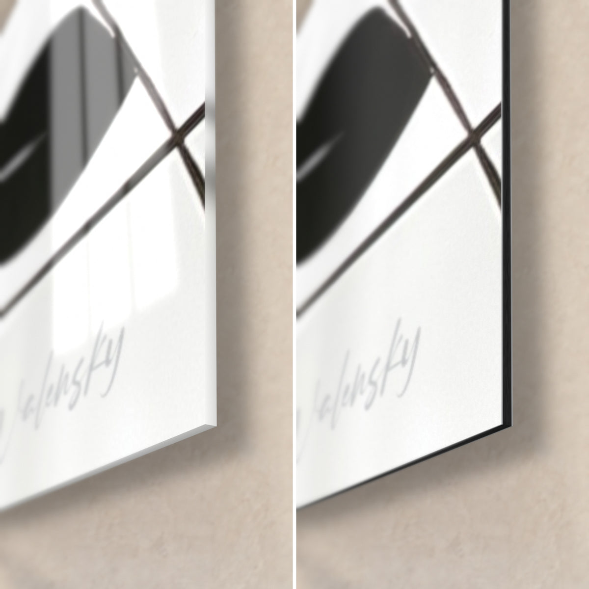 Wall art of a watermelon with black outlines, bottom right corner: glossy acrylic glass reflecting light on the left, matte black Dibond on the right