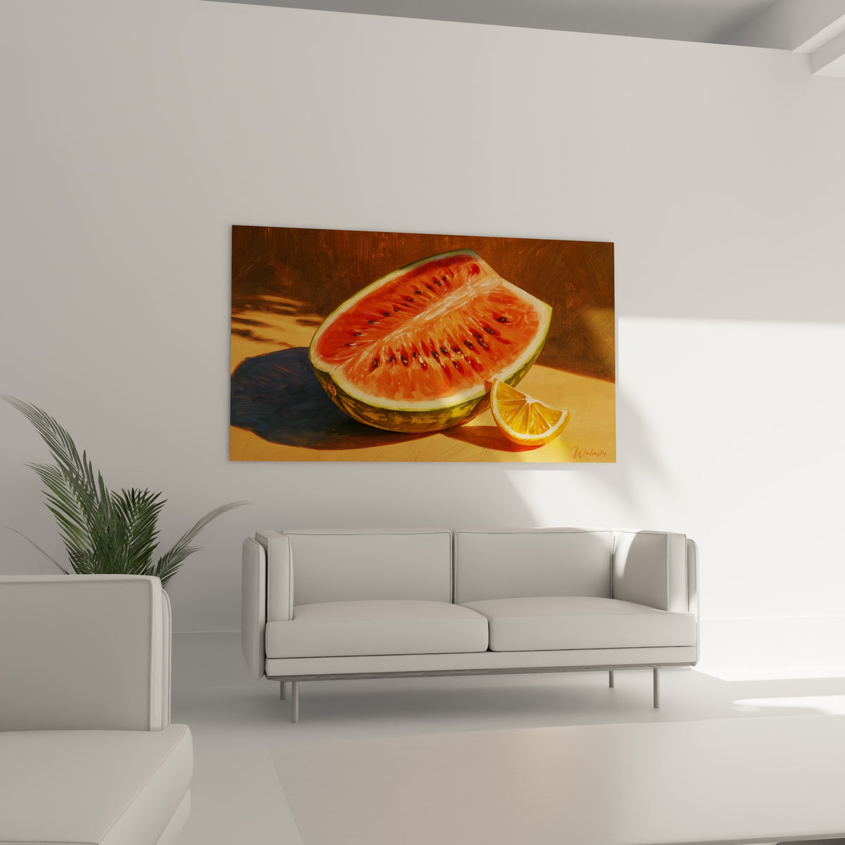 Tranche de pastèque juteuse et quartier d'orange vif, disposée au-dessus d'un canapé dans un salon lumineux