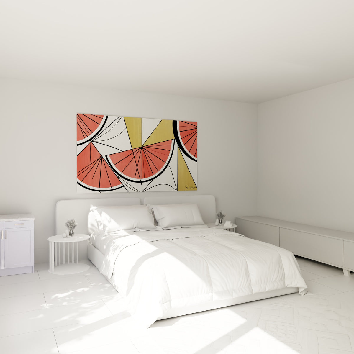 Tranches de pastèque stylisées rouge et doré accrochées au-dessus d'un lit dans une chambre claire