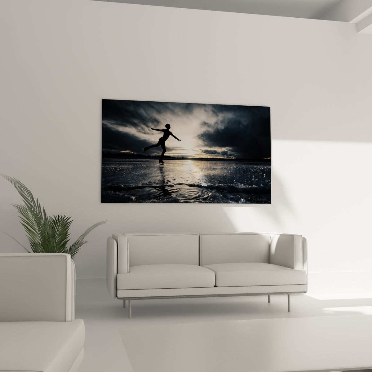 Mouvement gracieux d'une patineuse noire sous un ciel embrasé, tableau patinage artistique au-dessus d'un canapé dans un salon lumineux