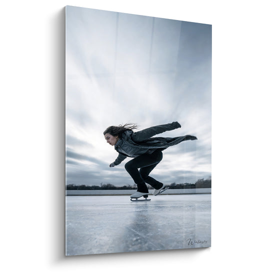 Tableau Patineuse grise et blanche en plein élan - Élan vers l'horizon - Edition Patinage artistique