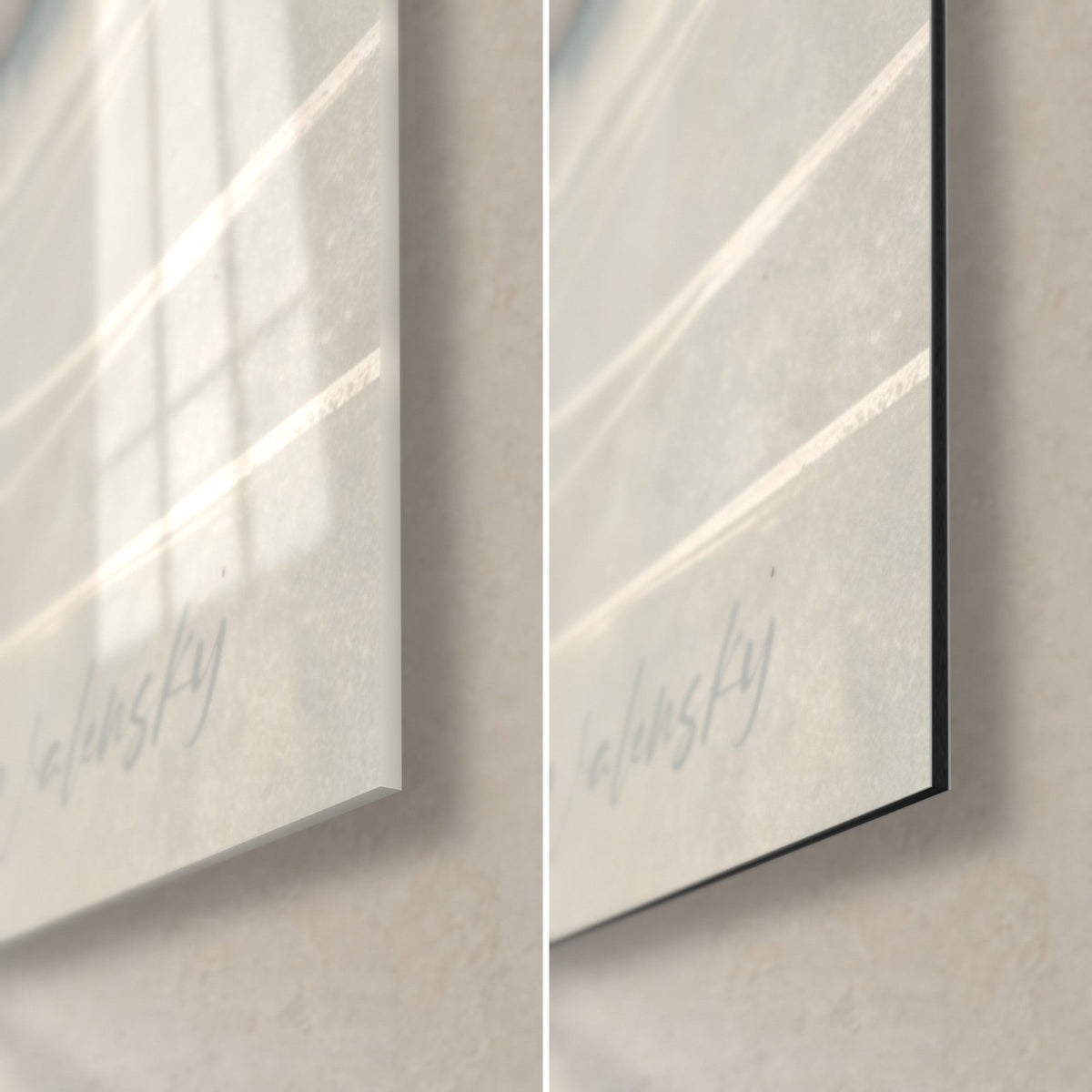 Gemälde mütterliche Zärtlichkeit in Lavierung, unten rechts Signatur Walensky, glänzendes Glas links, mattschwarzes Alu-Dibond rechts