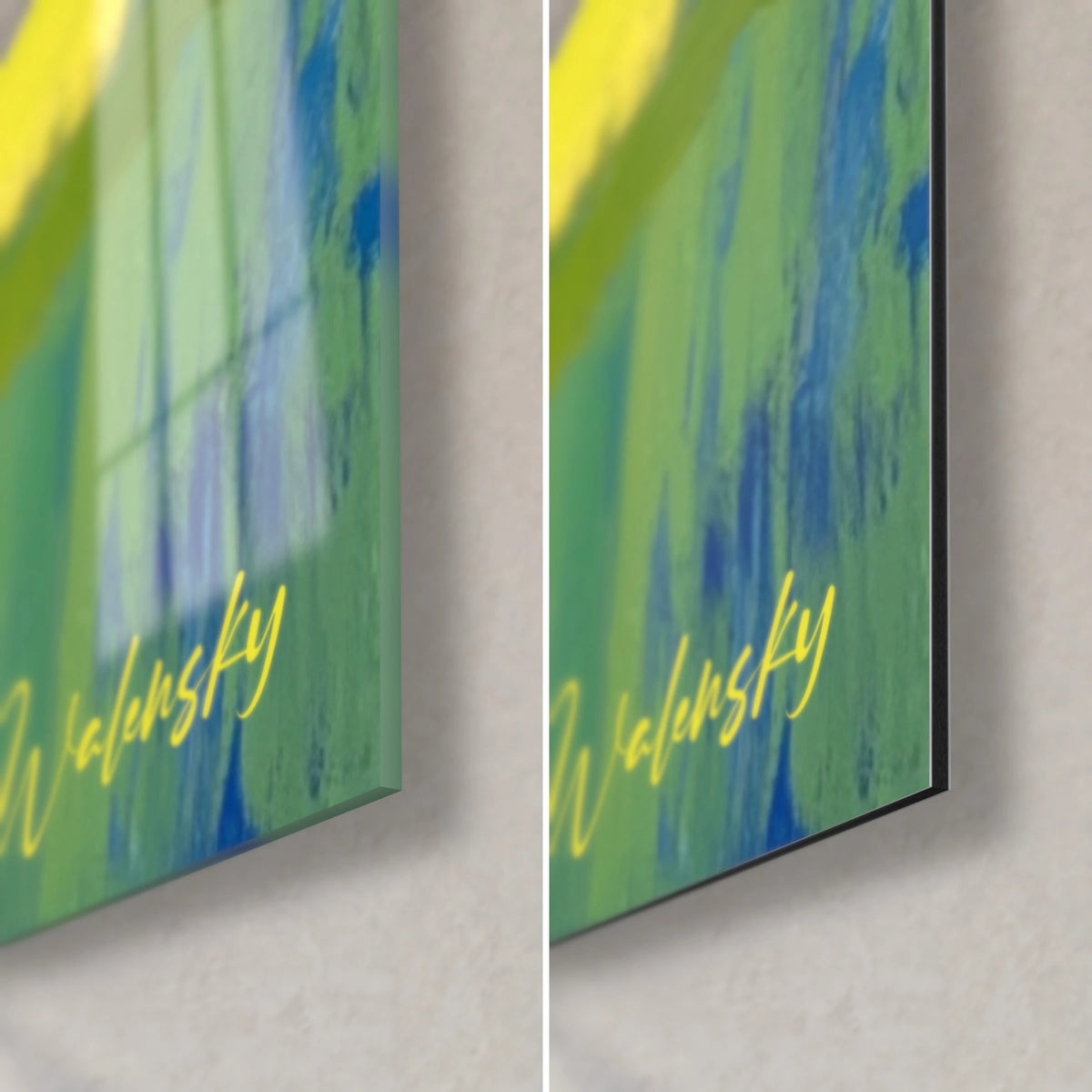 Schilderij landschap in groene en blauwe penseelstreken, gele Walensky-handtekening, glanzend glas links, mat Dibond rechts