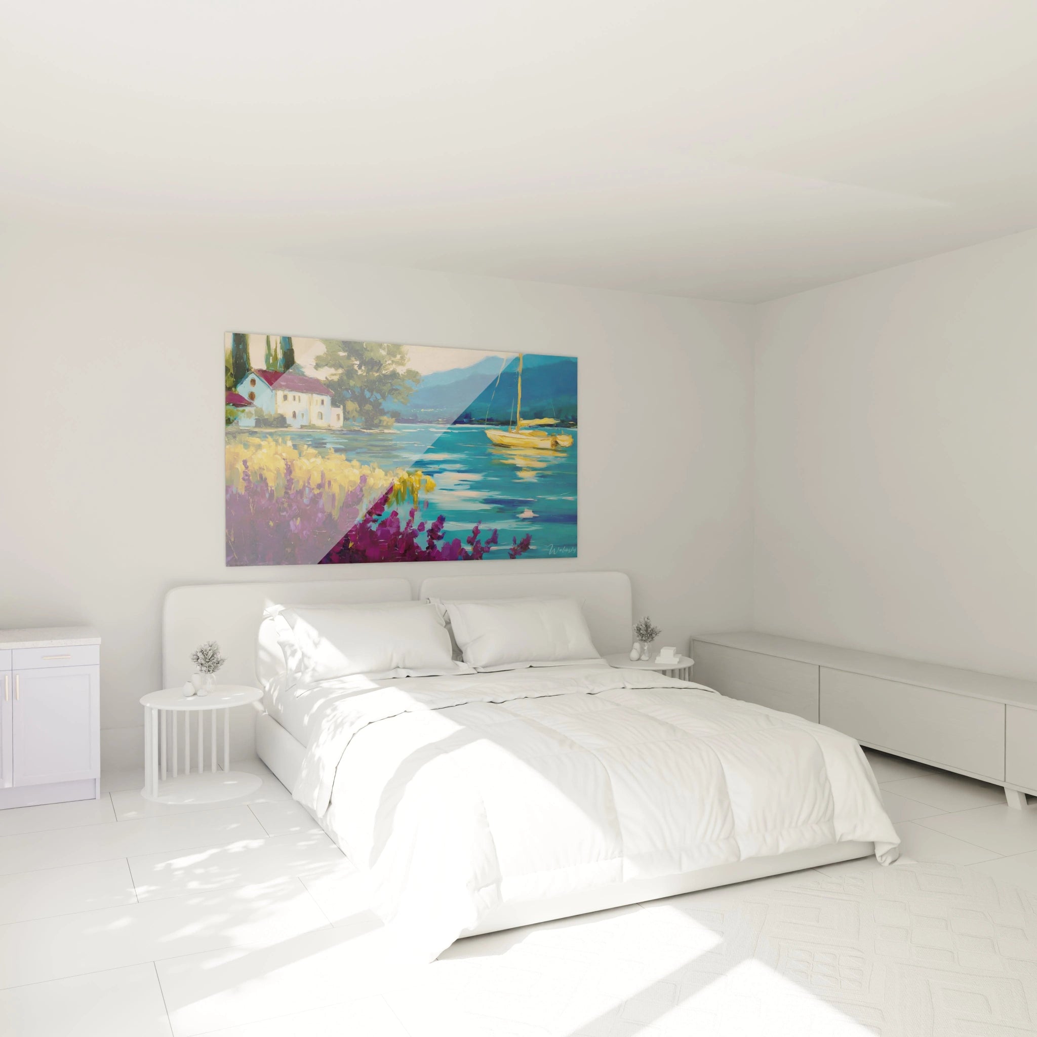 Chambre minimaliste blanche avec lit double et tableau impressionniste paysage côtier coloré de Walensky au dessus du lit