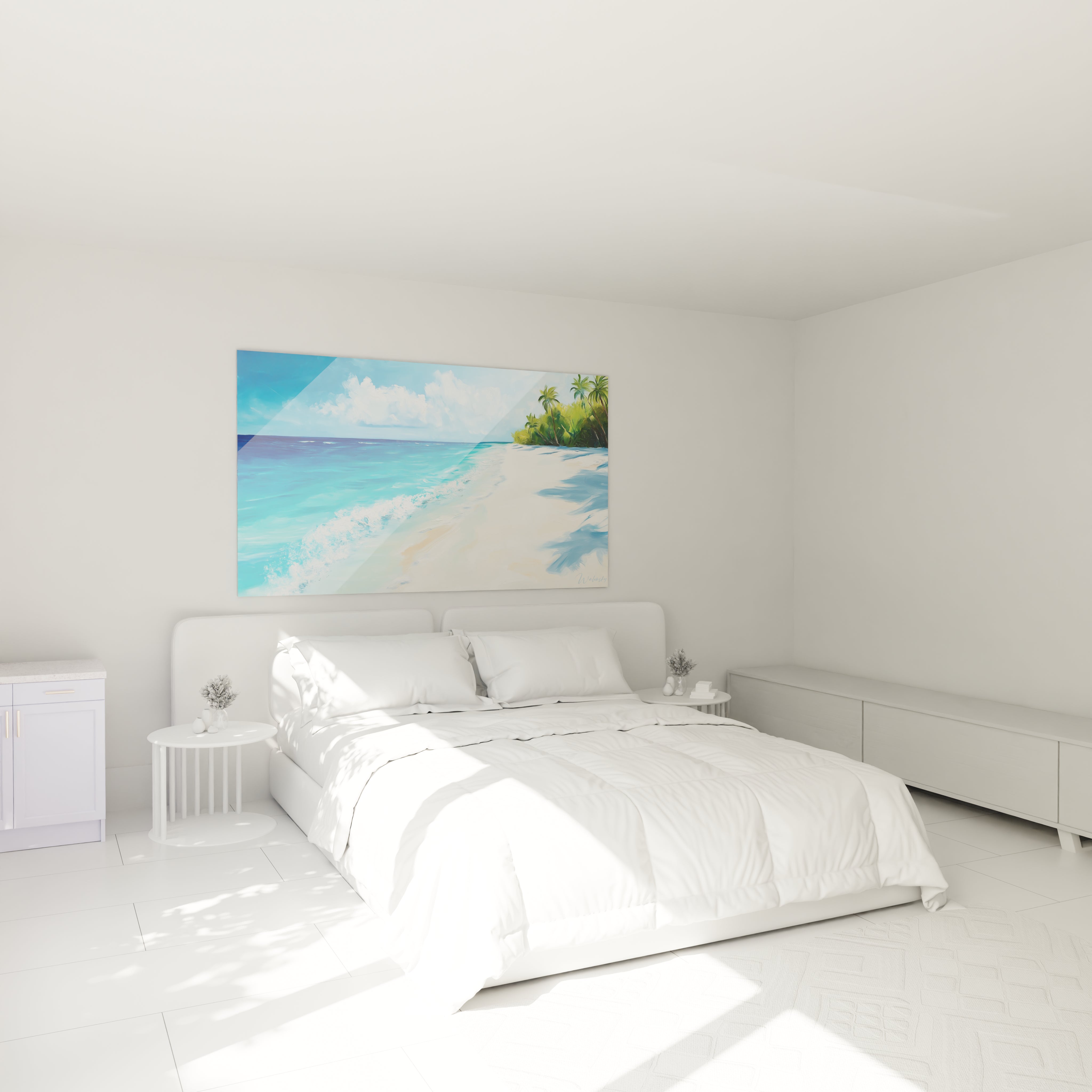 Tableau plage paradisiaque montrant des eaux cristallines bleu turquoise, une plage de sable clair bordée de végétation tropicale verte et un horizon lumineux sous un ciel parsemé de nuages
