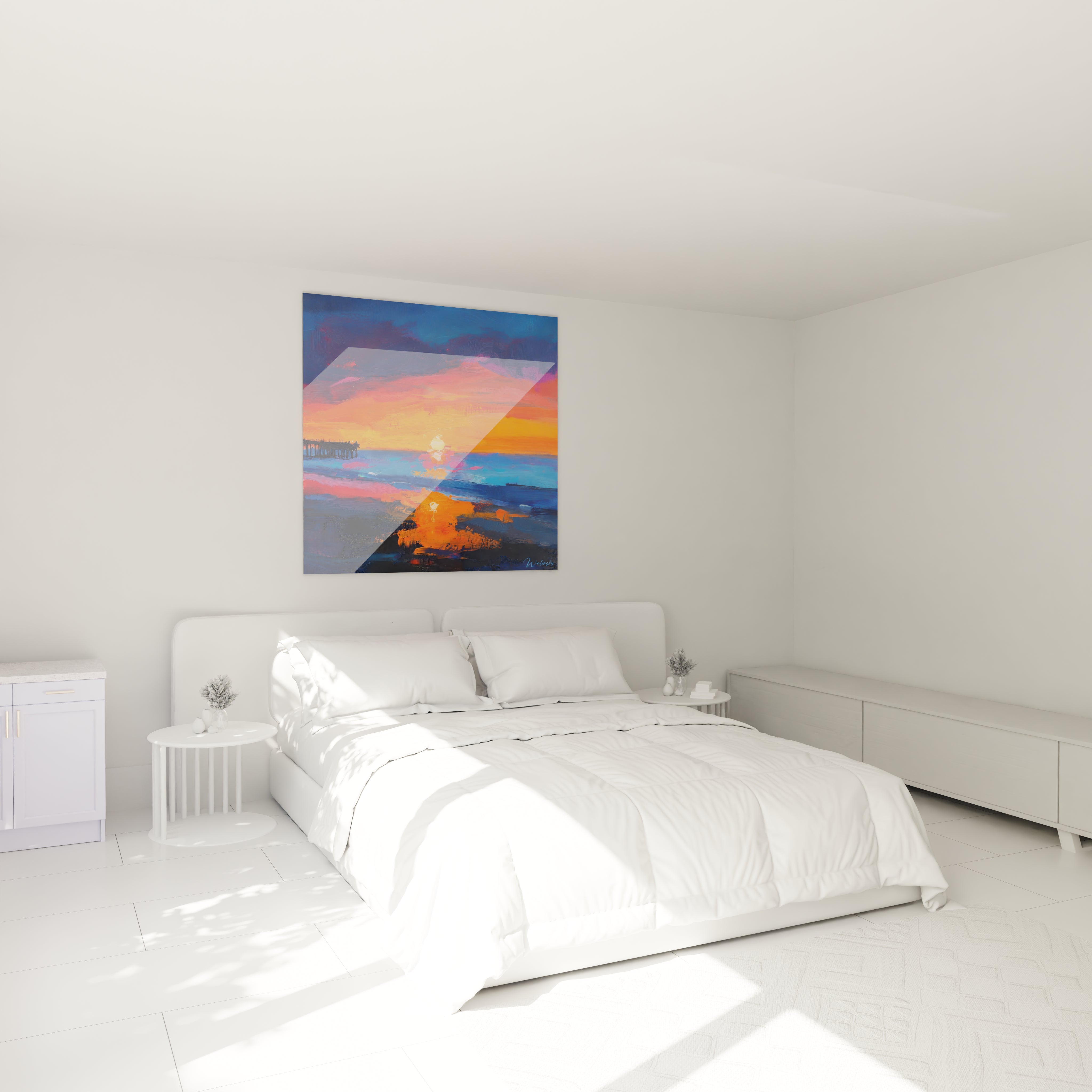 Un tableau coucher de soleil expressionniste montrant l'astre jaune-orangé plongeant dans l'horizon marin, reflets lumineux sur l'eau bleue, jetée visible en silhouette, coups de pinceau visibles formant une texture riche et dynamique.
