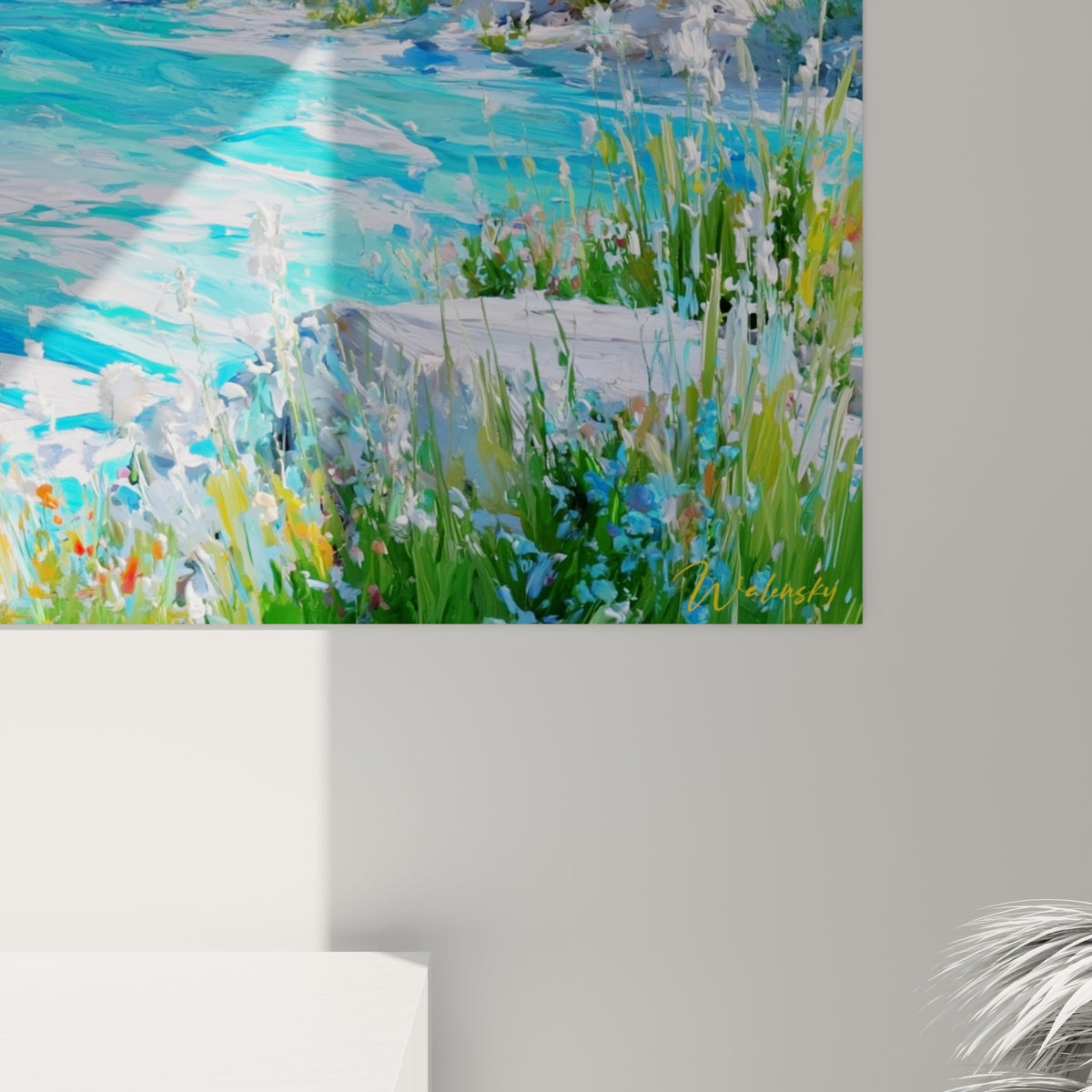 Empâtements bleu turquoise et gris se mêlant en gros plan sur la texture peinte de l'eau